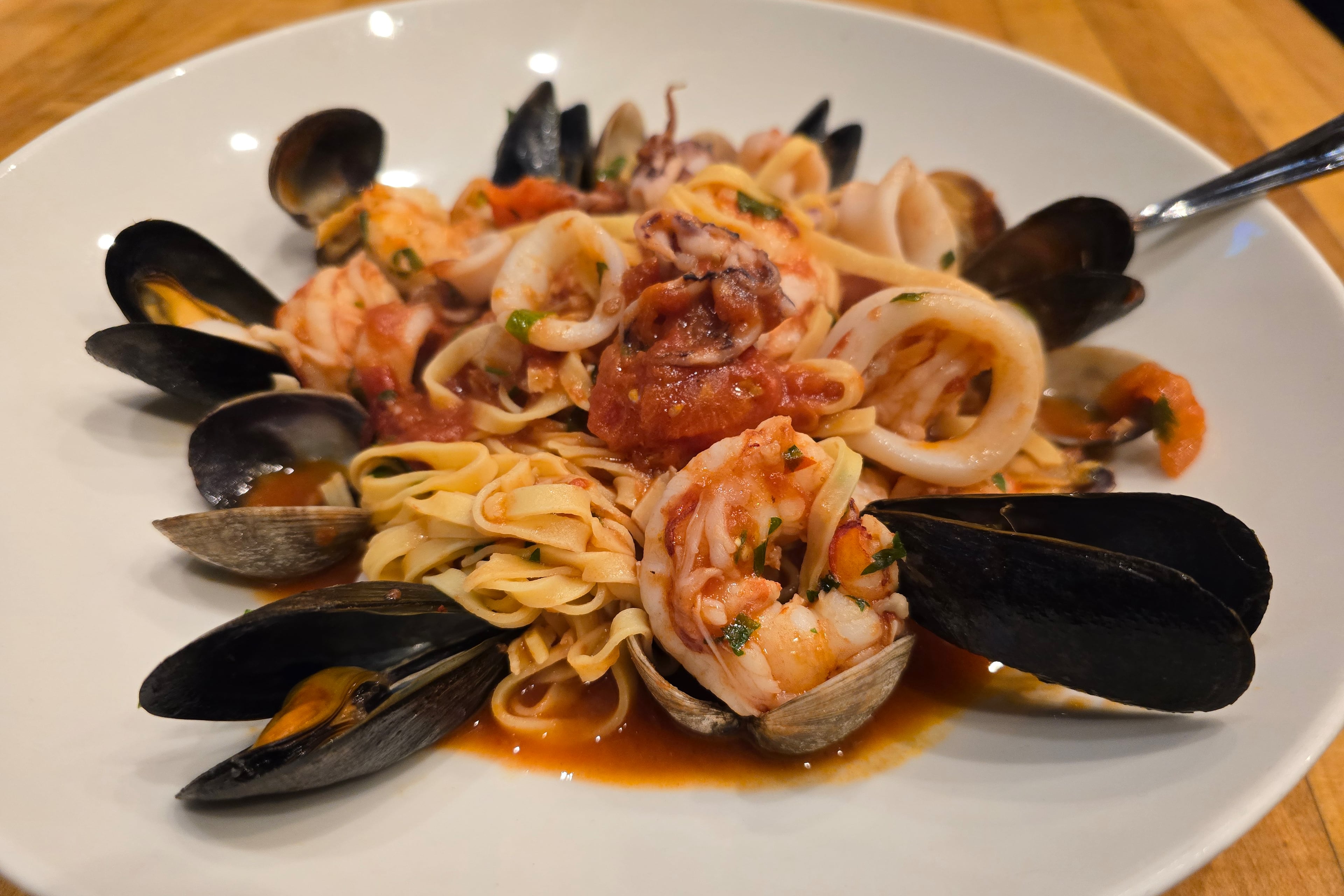 Linguine del pescatore at Novo Cucina Briarcliff is generously bedecked with seafood and sauce that gets a spark from Calabrese peppers. (Courtesy of Novo Cucina)