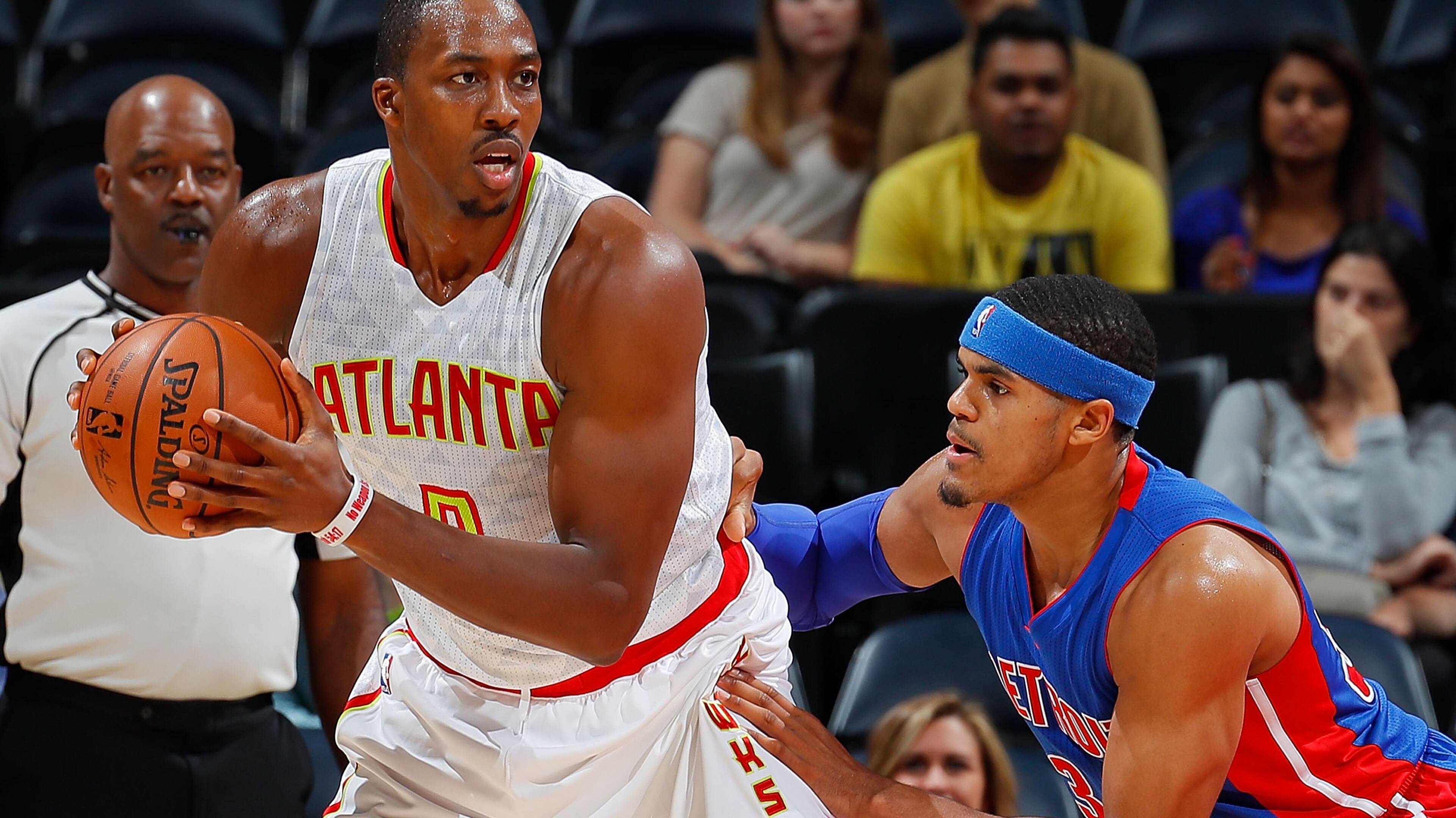 Dwight Howard of the Hawks looks to drive against Tobias Harris of the Pistons at Philips Arena on October 13, 2016 in Atlanta, Georgia. (Photo by Kevin C. Cox/Getty Images)
