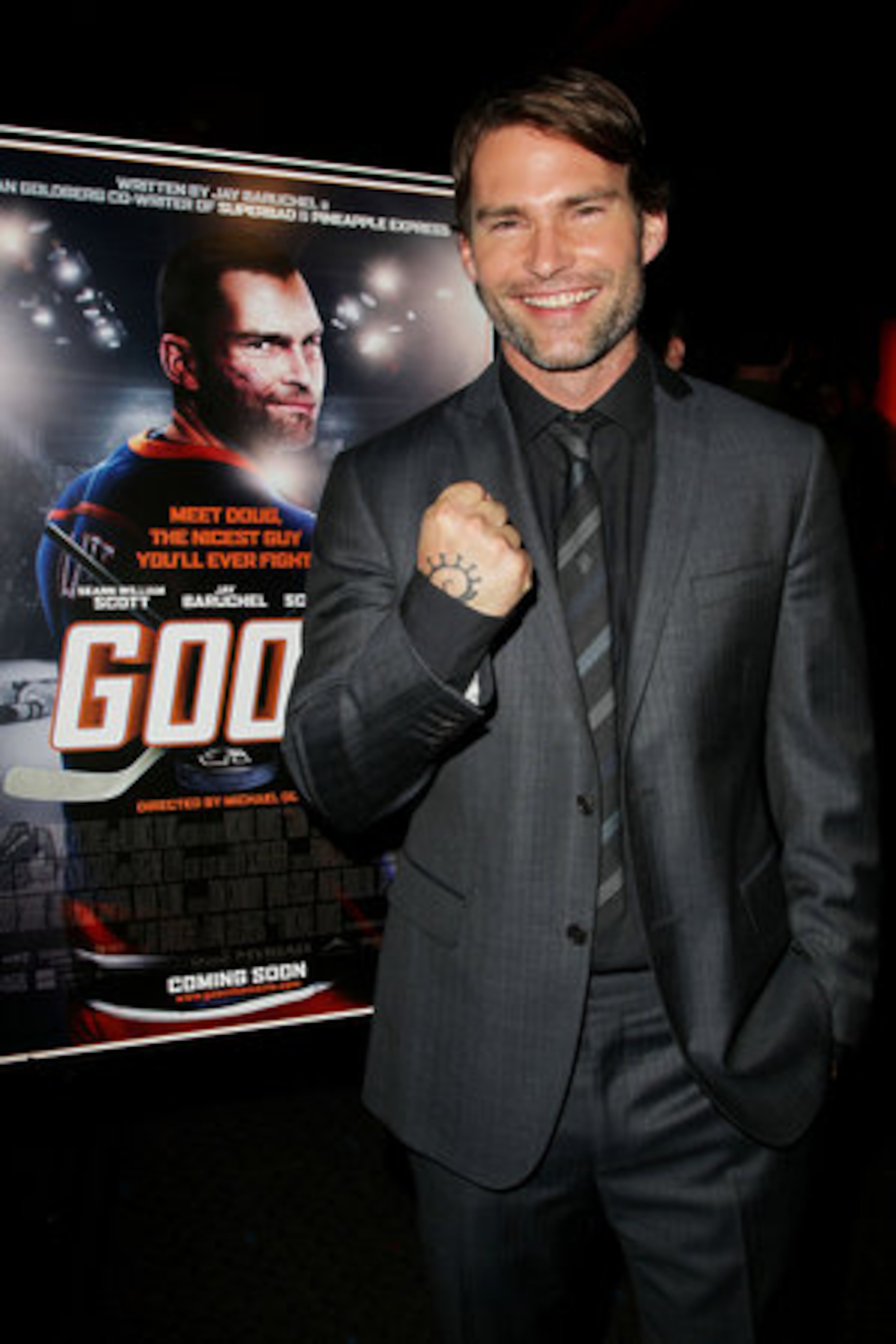 Seann William Scott stars as a bouncer who overcomes long odds to lead a team of under performing misfits to semi-pro hockey glory.