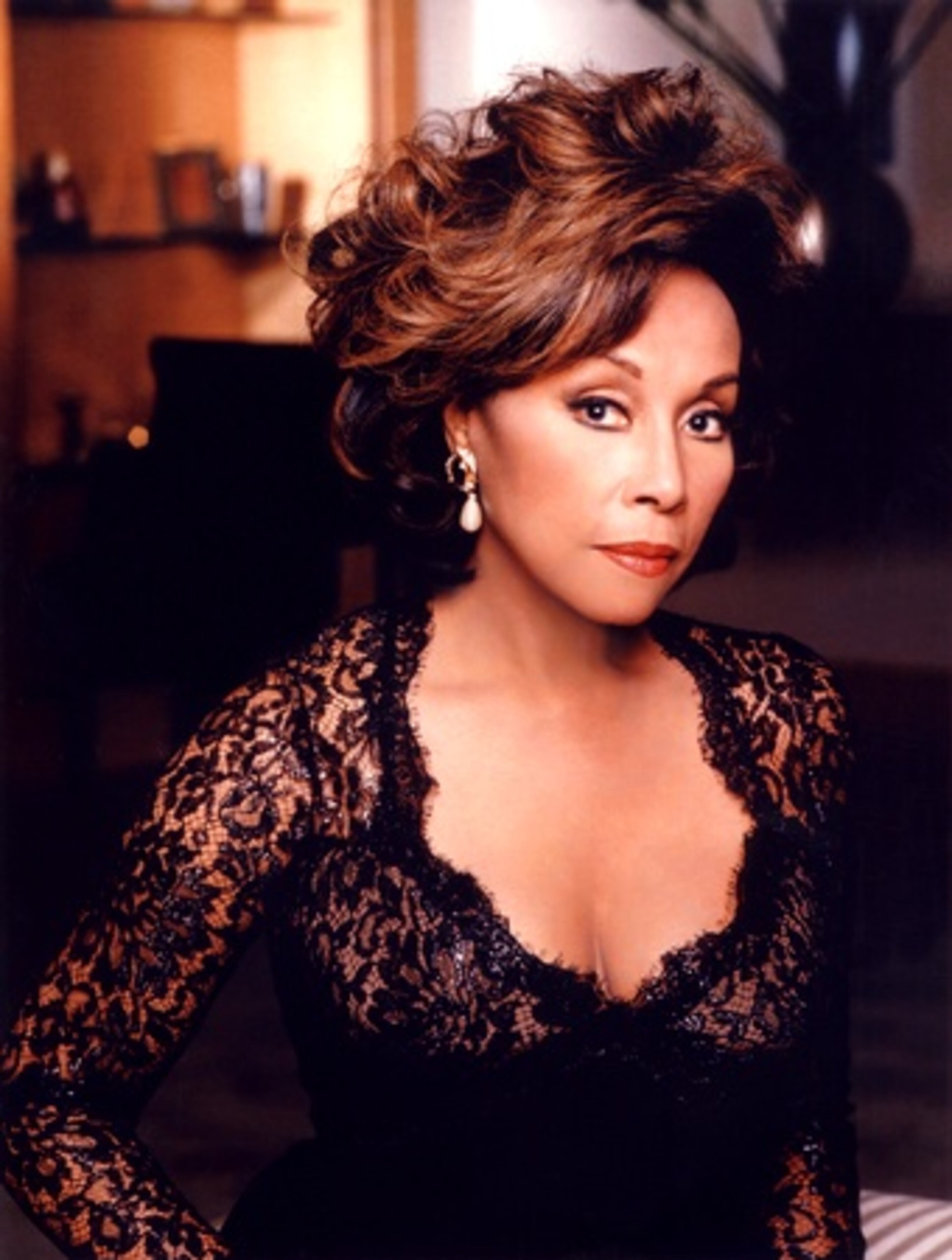 Actress Diahann Carroll lit up "Dynasty" with her divaness. And we must admit that it's A-OK by us (current age 72).