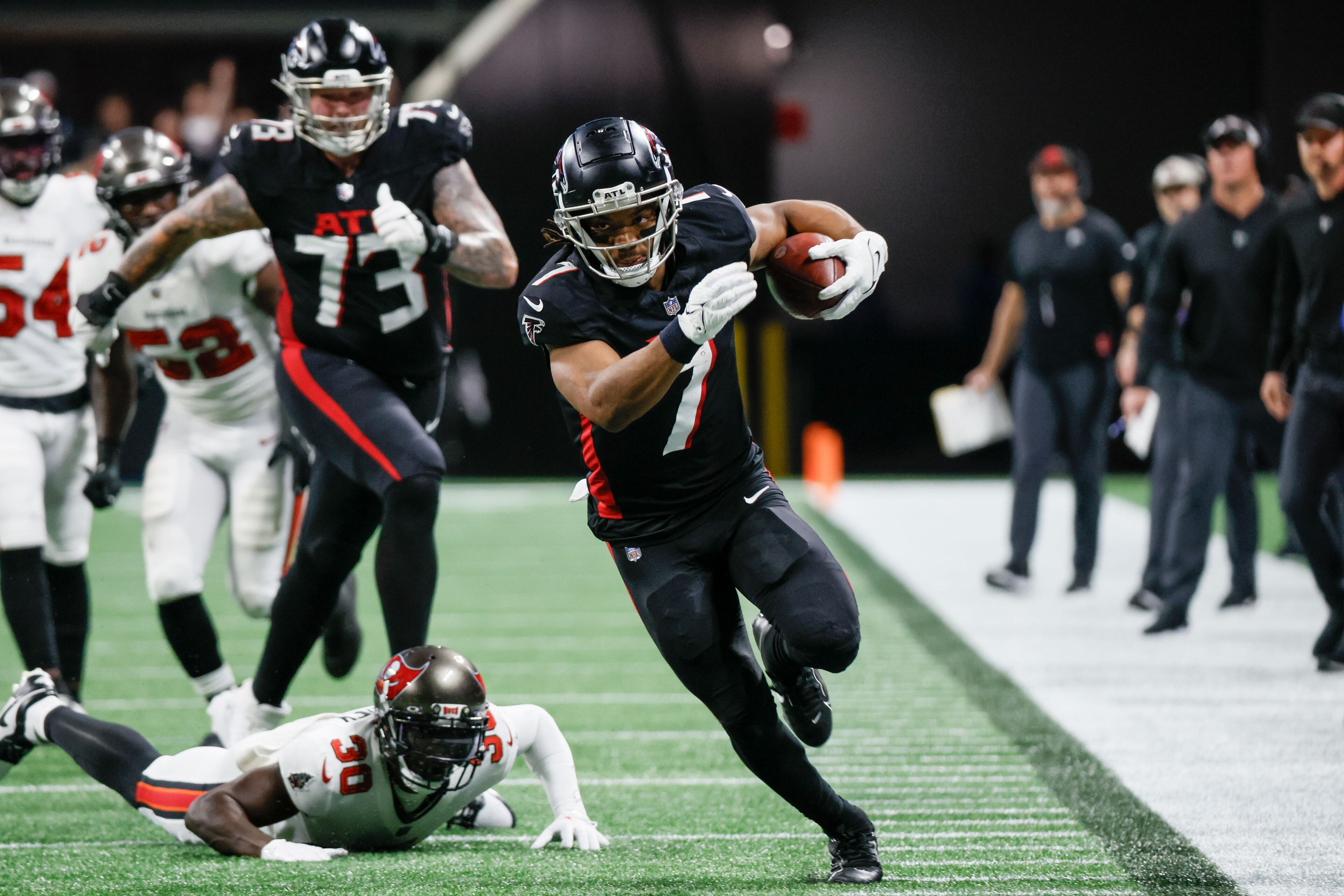 Atlanta Falcons running back Bijan Robinson runs during the second half of an NFL football game against the Tampa Bay Buccaneers on Sunday, Dec. 10, 2023, at Mercedes-Benz Stadium in Atlanta.
Miguel Martinez/miguel.martinezjimenez@ajc.com