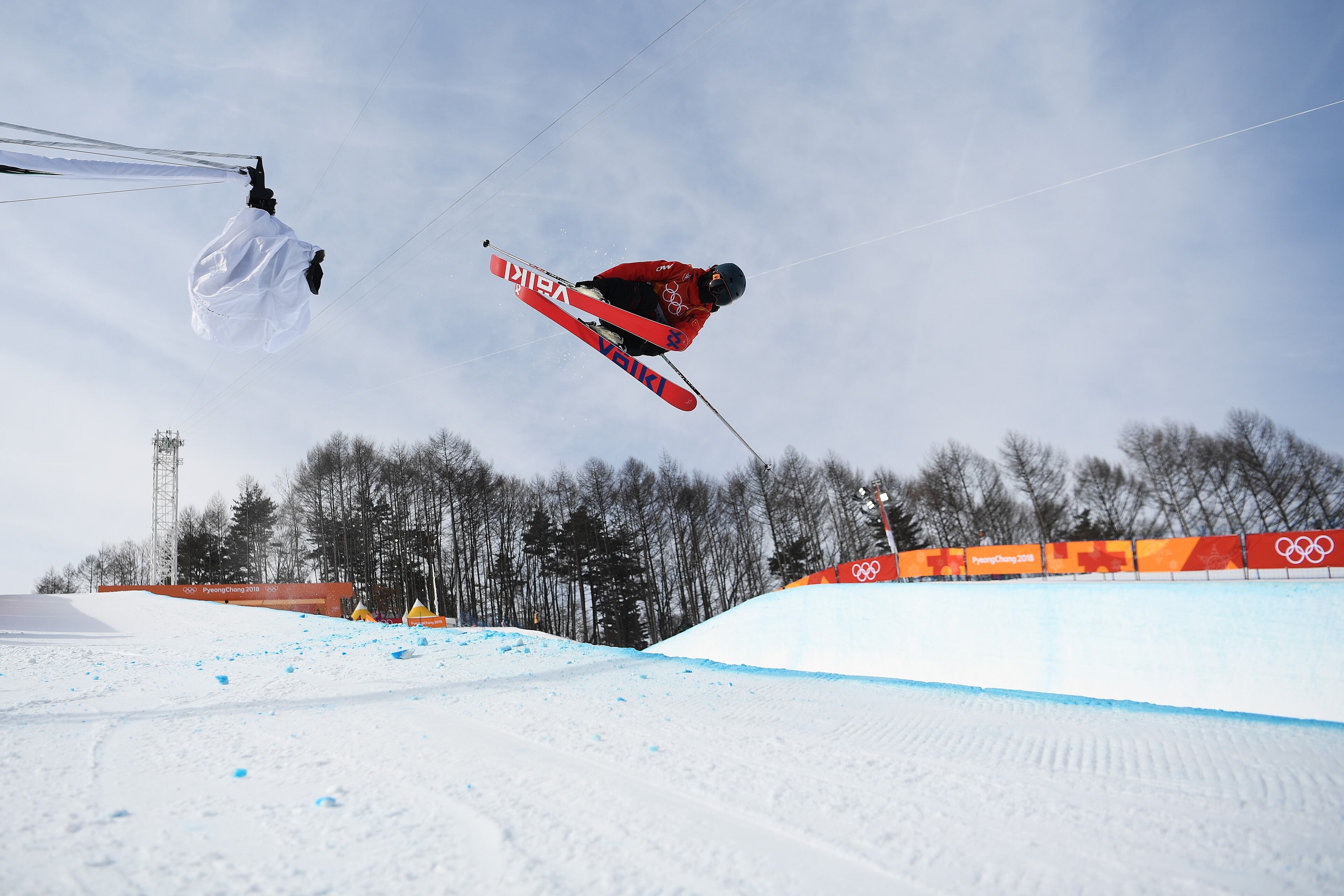 PYEONGCHANG-GUN, SOUTH KOREA - FEBRUARY 19: Molly Summerhayes of Great Britain competes during the Freestyle Skiing Ladies' Ski Halfpipe Qualification on day 10 of the PyeongChang 2018 Winter Olympic Games at Phoenix Snow Park on February 19, 2018 in Pyeongchang-gun, South Korea. (Photo by David Ramos/Getty Images)