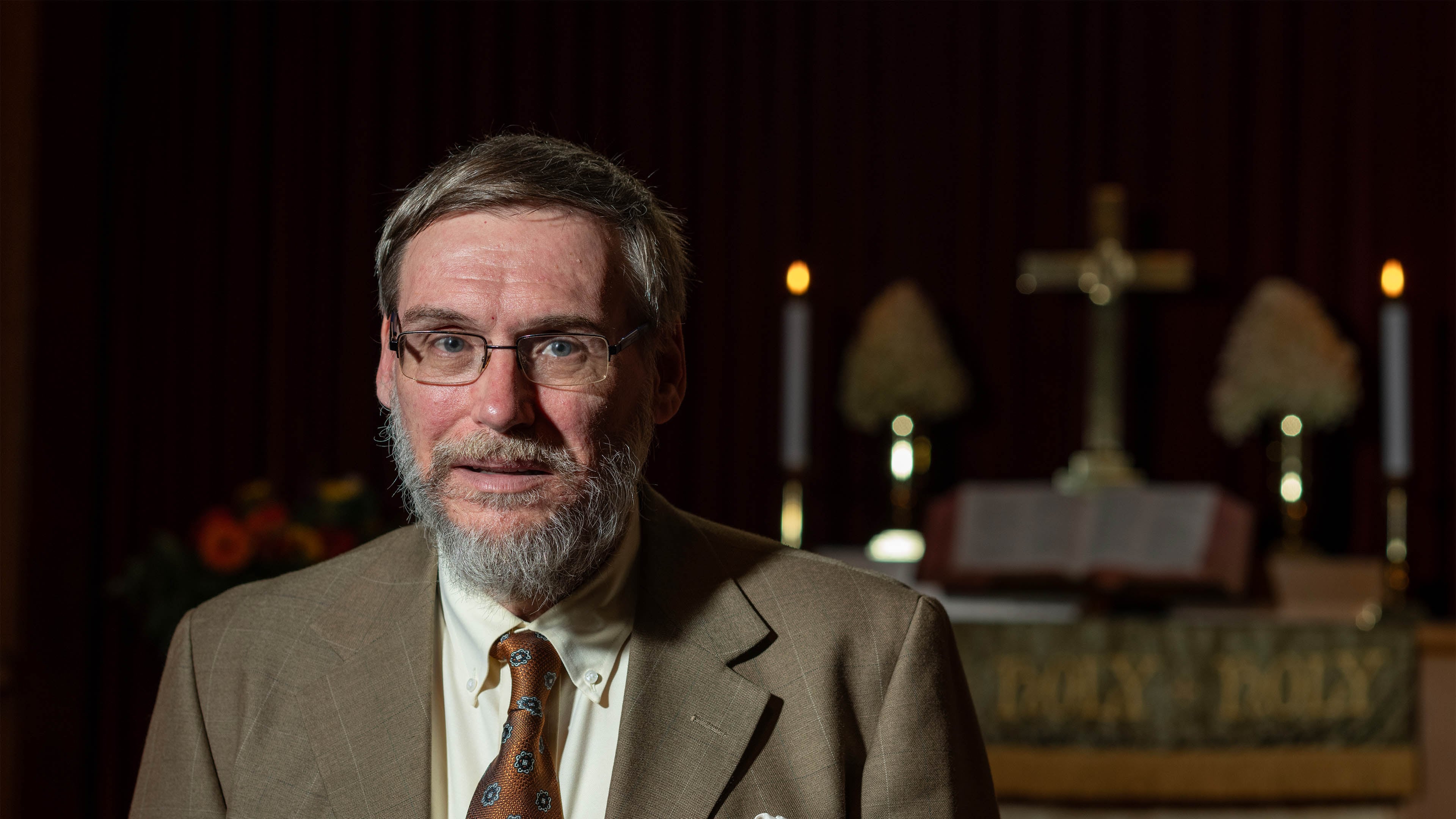 This photo provided by Miriam Alarcón Avila, shows Pastor Mike Jager in Sumner, Iowa, Sept. 25, 2026. (Miriam Alarcón Avila via AP