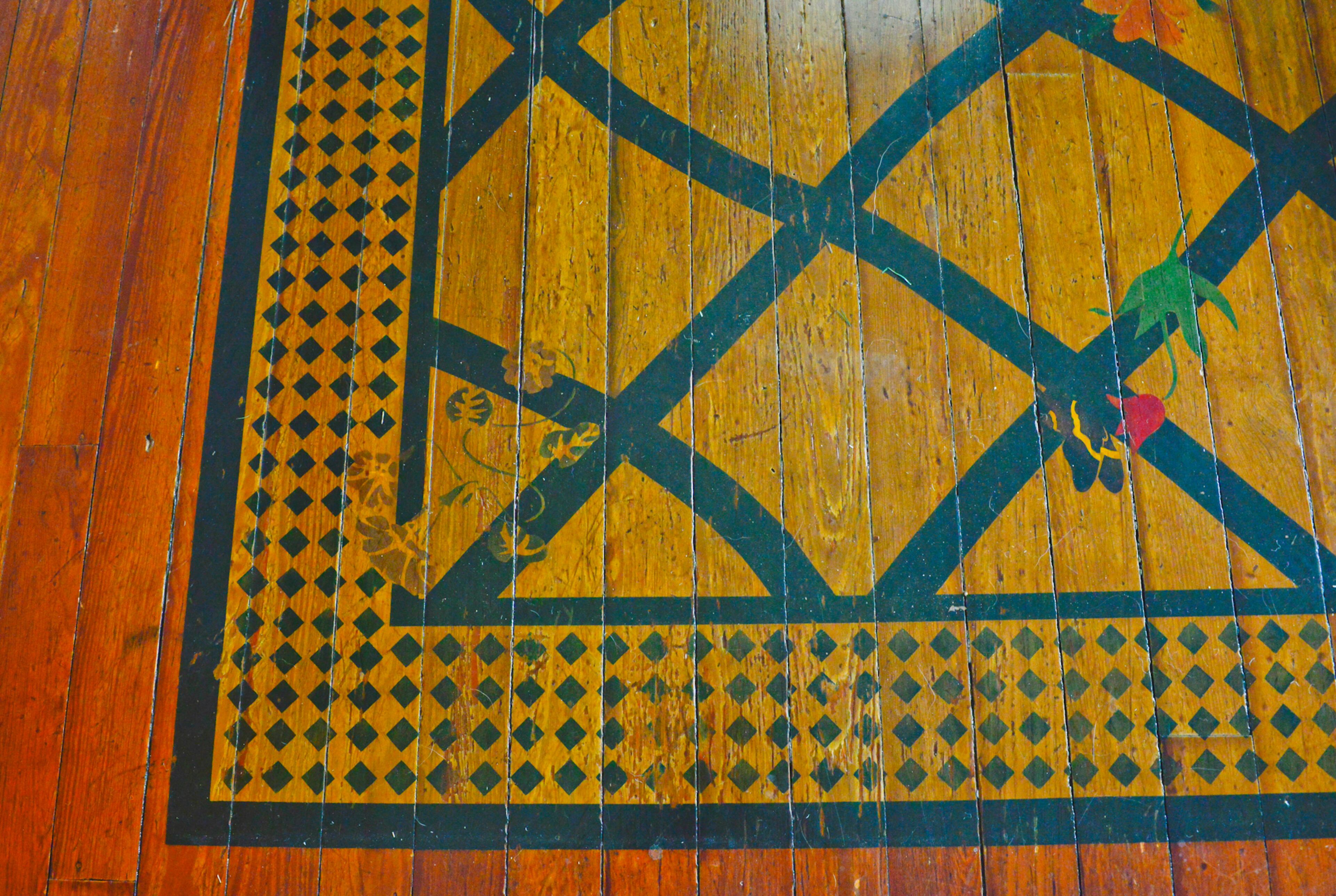 The previous owner stenciled and faux finished almost every surface in the house, which Bill Goodman and Karen Goeckel purchased in 2014.