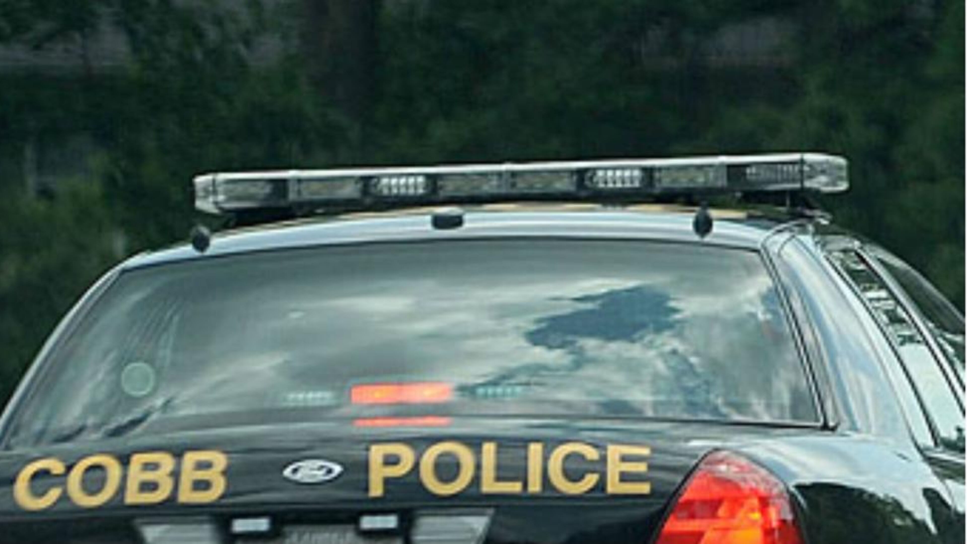 The wreck occurred shortly after 7 a.m. Wednesday at the intersection of Maxham and Old Alabama roads.