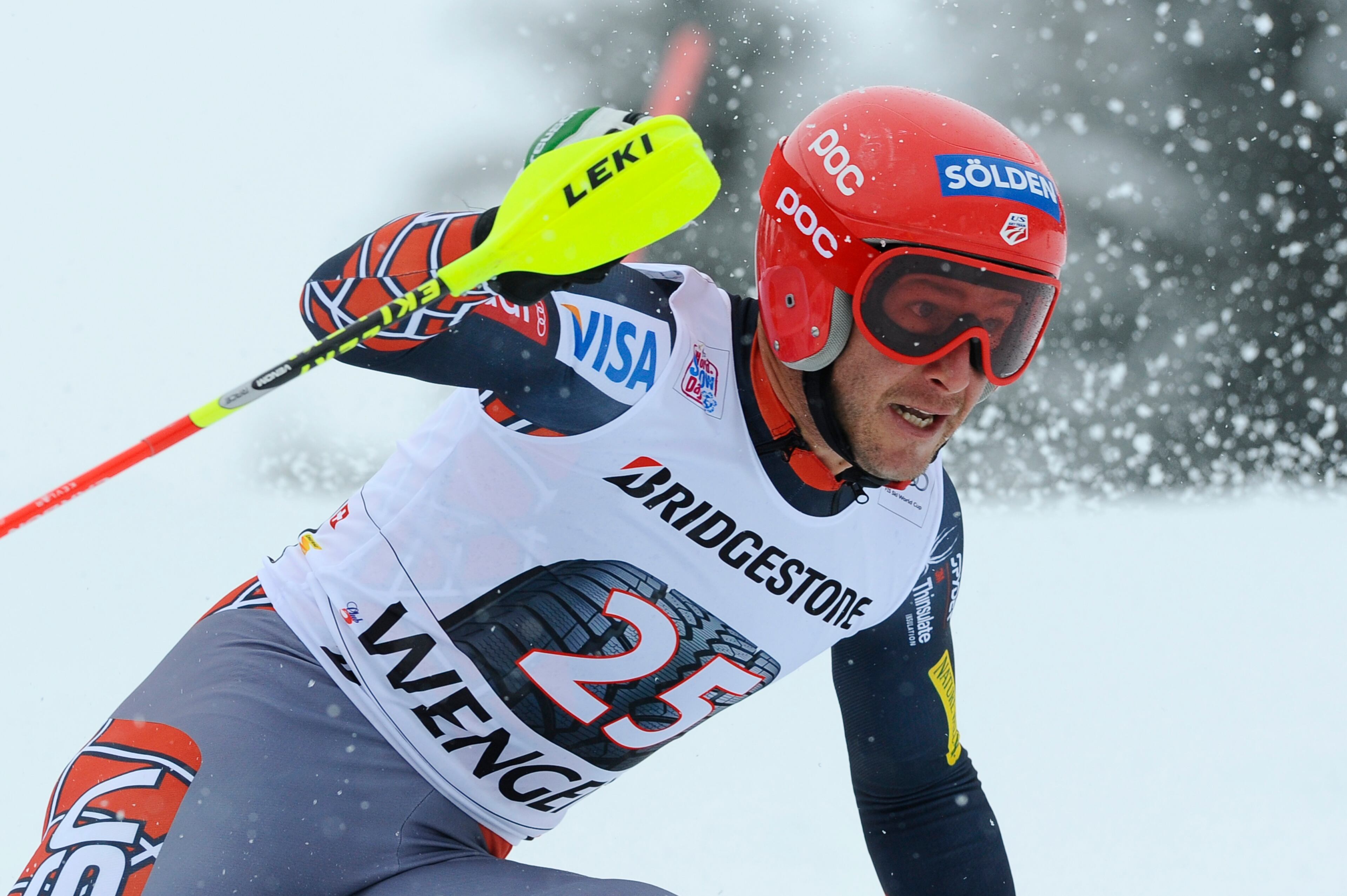 WENGEN, SWITZERLAND - JANUARY 17: (FRANCE OUT) Bode Miller of the USA competes during the Audi FIS Alpine Ski World Cup Men's Super Combined on January 17, 2014 in Wengen, Switzerland. (Photo by Alain Grosclaude/Agence Zoom/Getty Images)