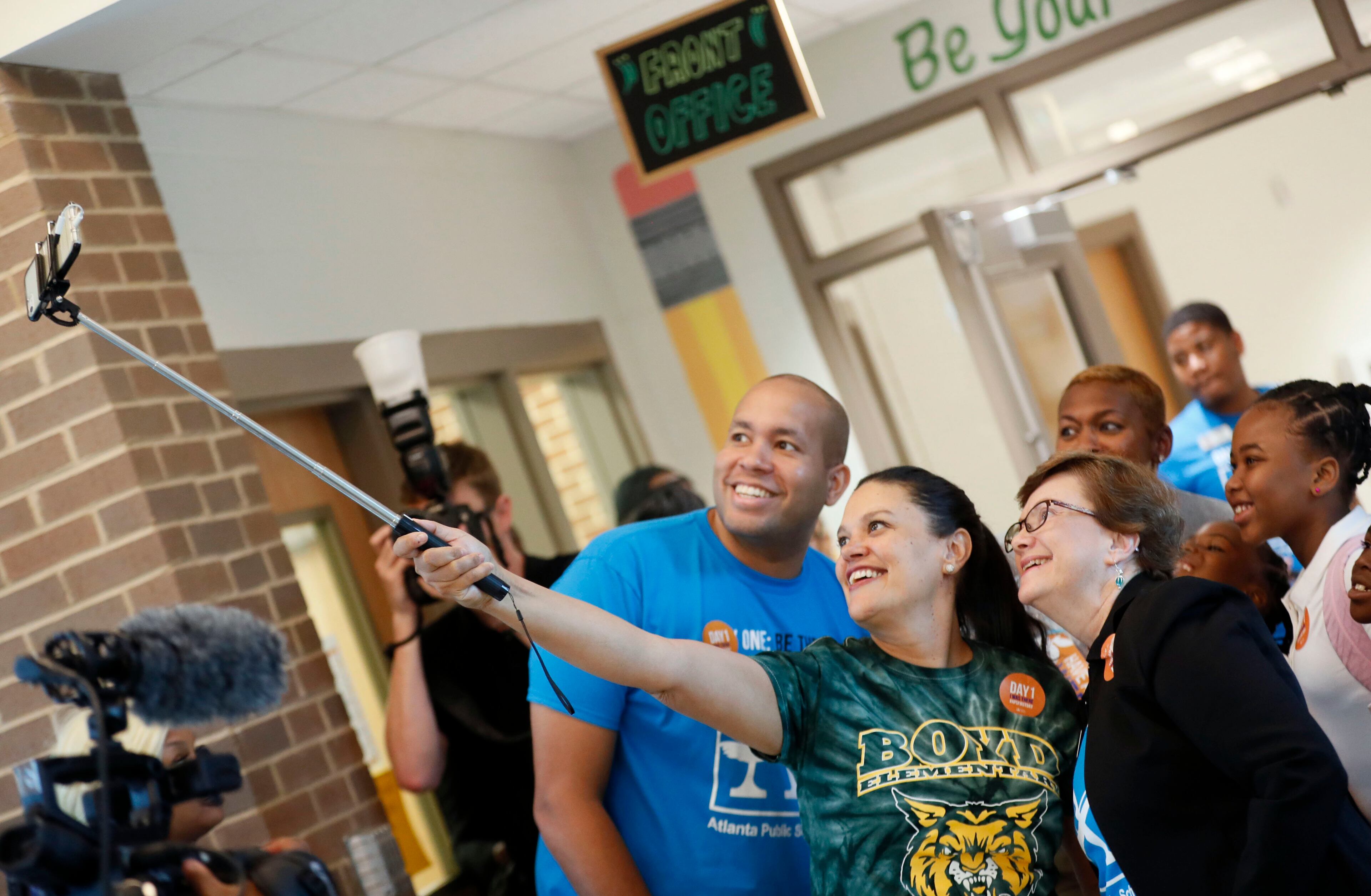 8/1/18 - Atlanta - It was the first day of school at Boyd Elementary School. Superintendent Meria Carstarphen continued her back-to-school tour of APS schools with a stop here, taking "selfies", giving out stickers to students and visiting some classrooms. BOB ANDRES /BANDRES@AJC.COM