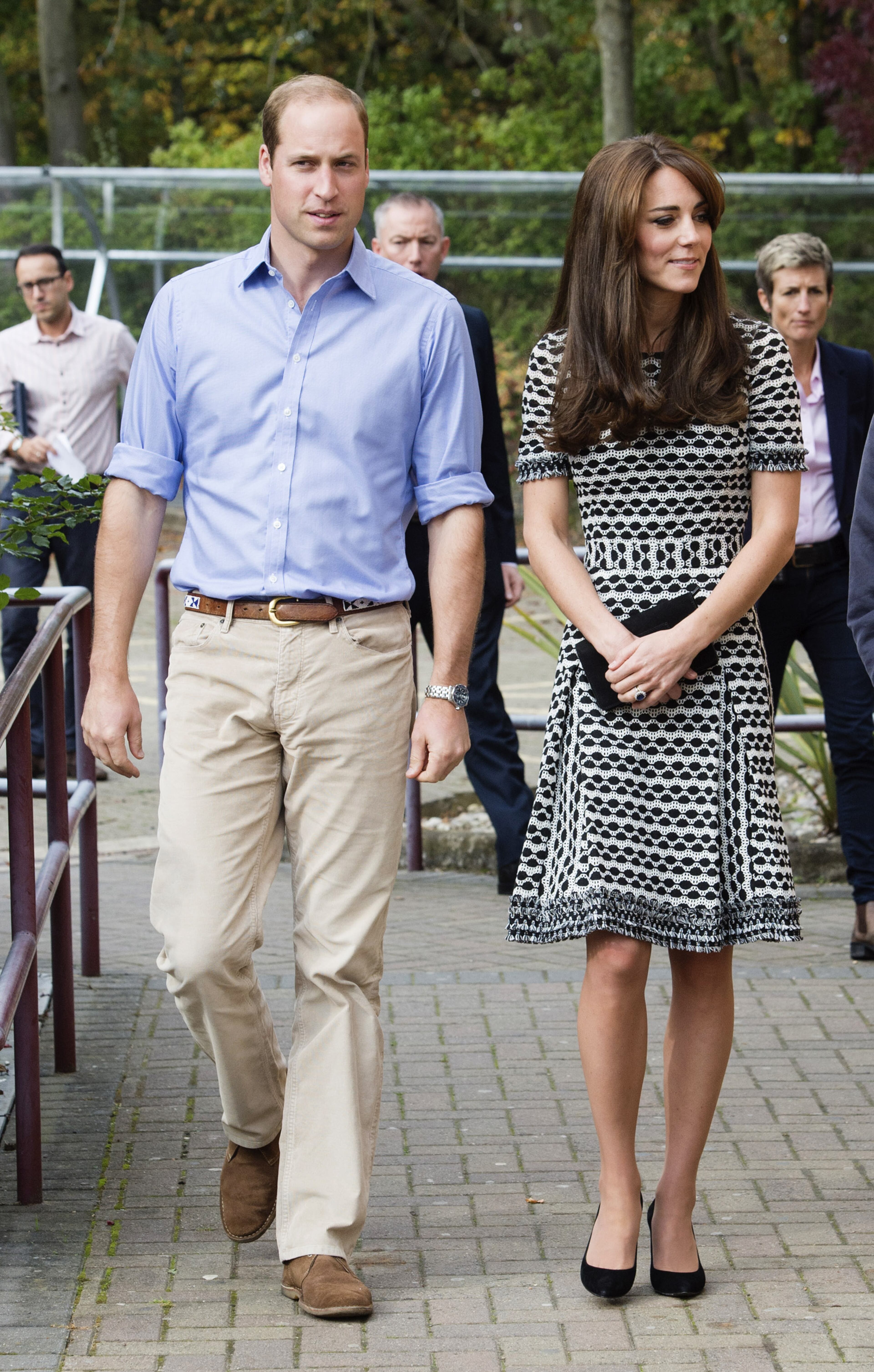 HARROW, UNITED KINGDOM - OCTOBER 10: Prince William, Duke of Cambridge and Catherine, Duchess of Cambridge attend an event hosted by Mind, at Harrow College to mark World Mental Health Day on October 10, 2015 in Harrow, England. (Photo by Arthur Edwards - WPA Pool /Getty Images)
