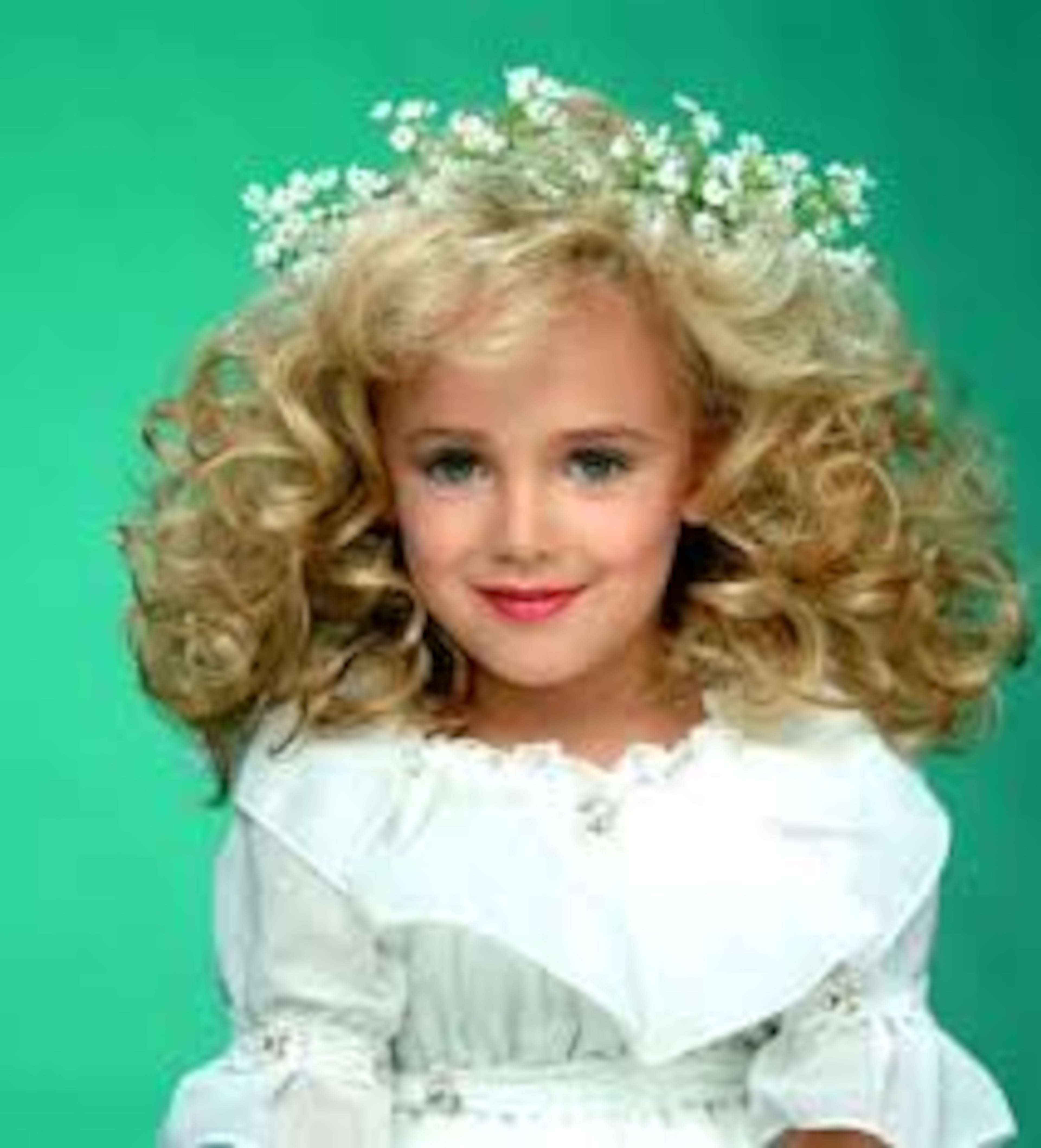 JonBenet Ramsey was reported missing by her mother, Patsy, and her body was discovered by her father. She had been hit on the head and strangled. To this day, the case remains unsolved.