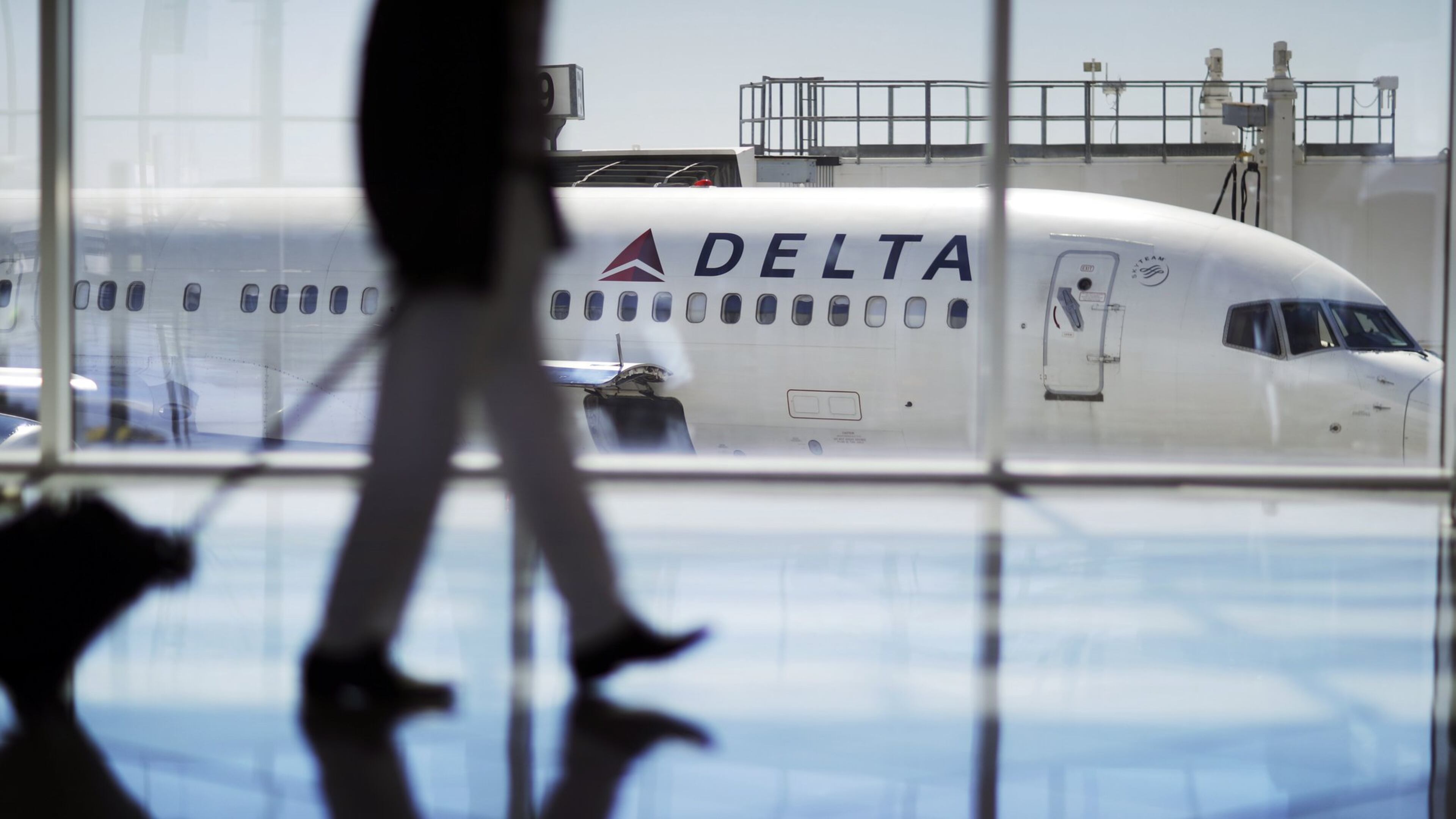 A Delta Air Lines jet at Hartsfield-Jackson International Airport in Atlanta. Delta forecasts a $4.4 billion profit for 2016, down just slightly from the year before. (AP Photo/David Goldman)