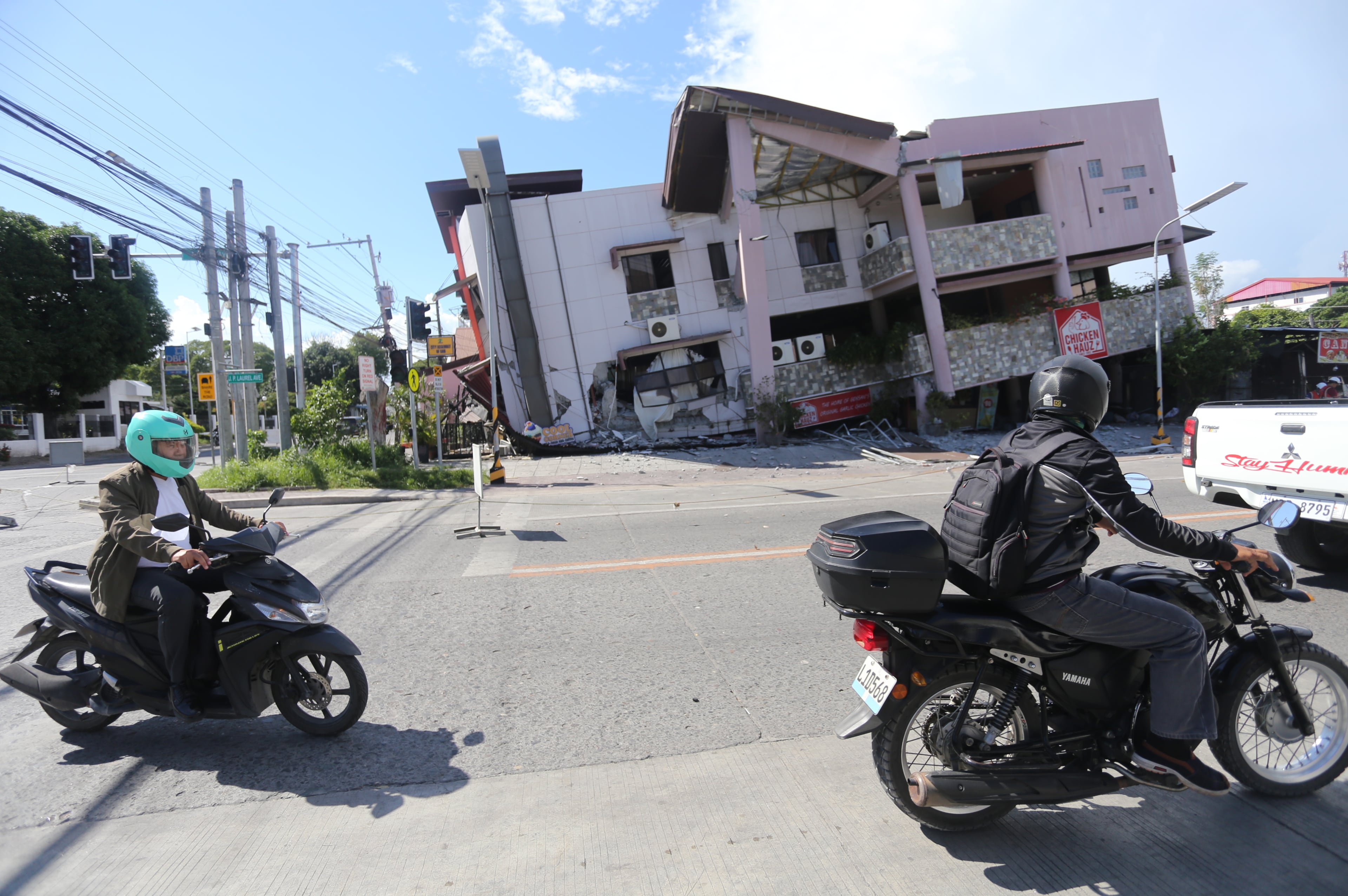 APTOPIX Philippines Earthquake
