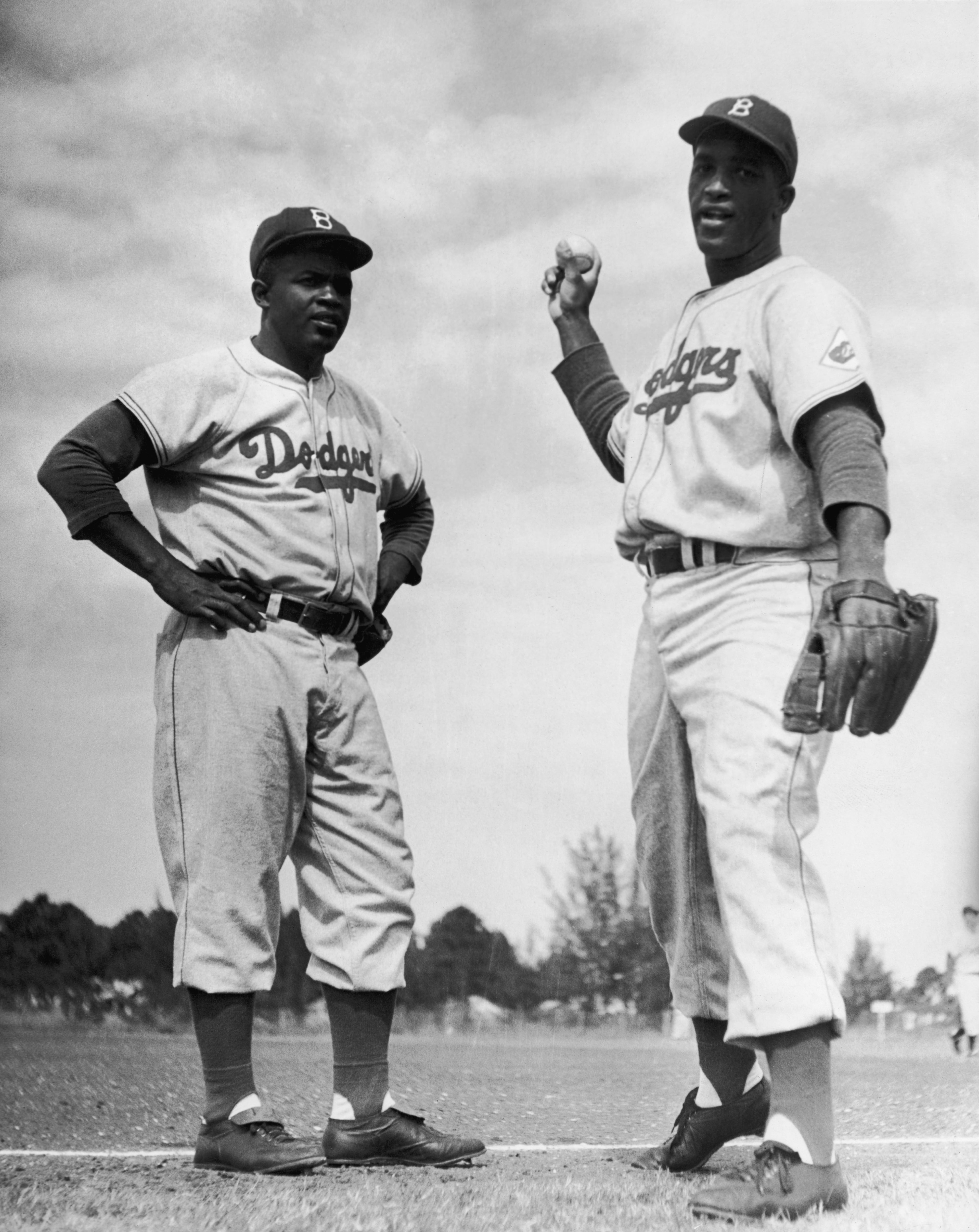 American baseball players Jackie Robinson (1919 - 1972, left) and Joe Black (1924 - 2002) of the Brooklyn Dodgers, circa 1952. (Photo by Curt Gunther/Keystone/Getty Images)
