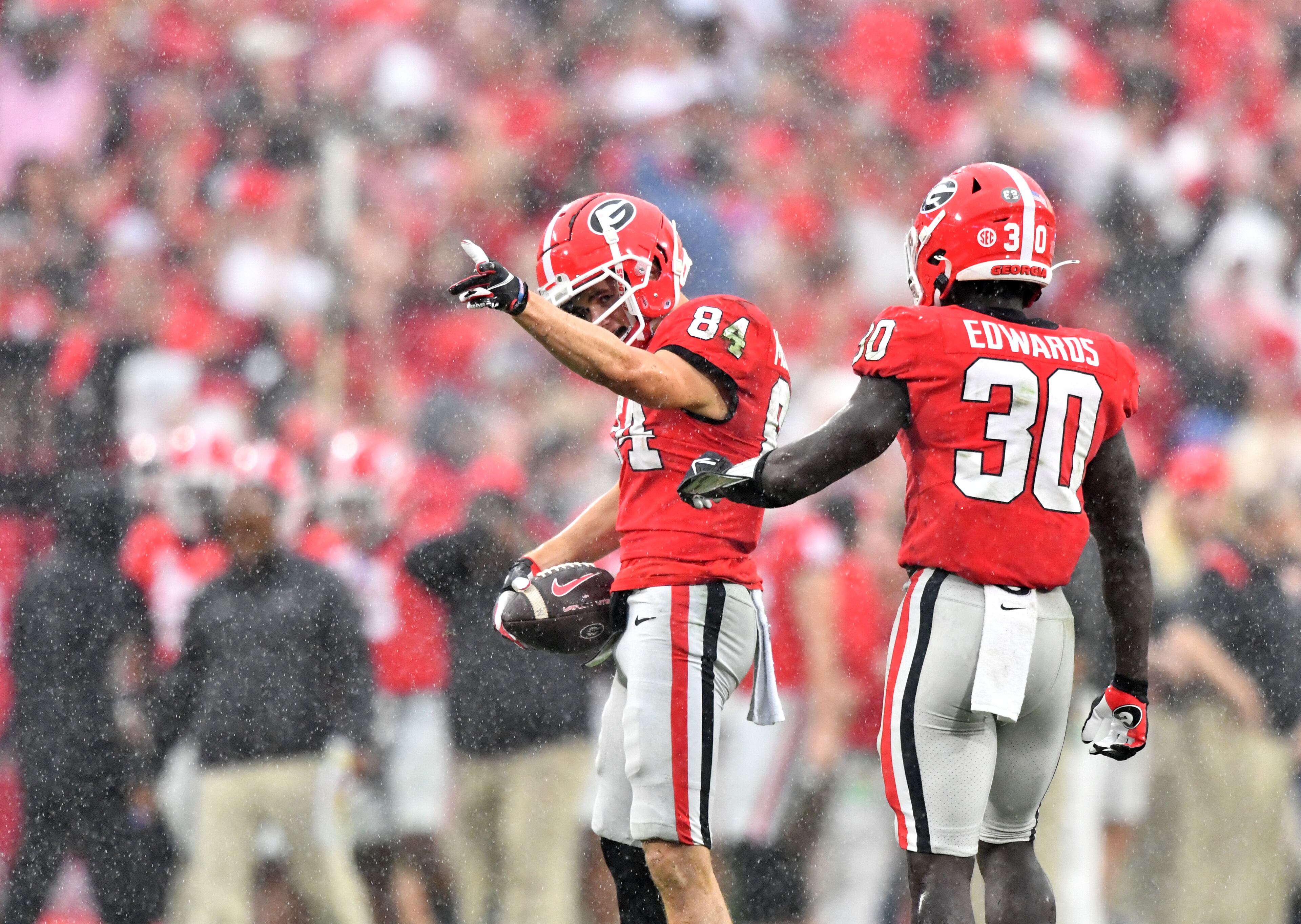 Georgia's wide receiver Ladd McConkey (84) celebrates during the second half. (Hyosub Shin / Hyosub.Shin@ajc.com)