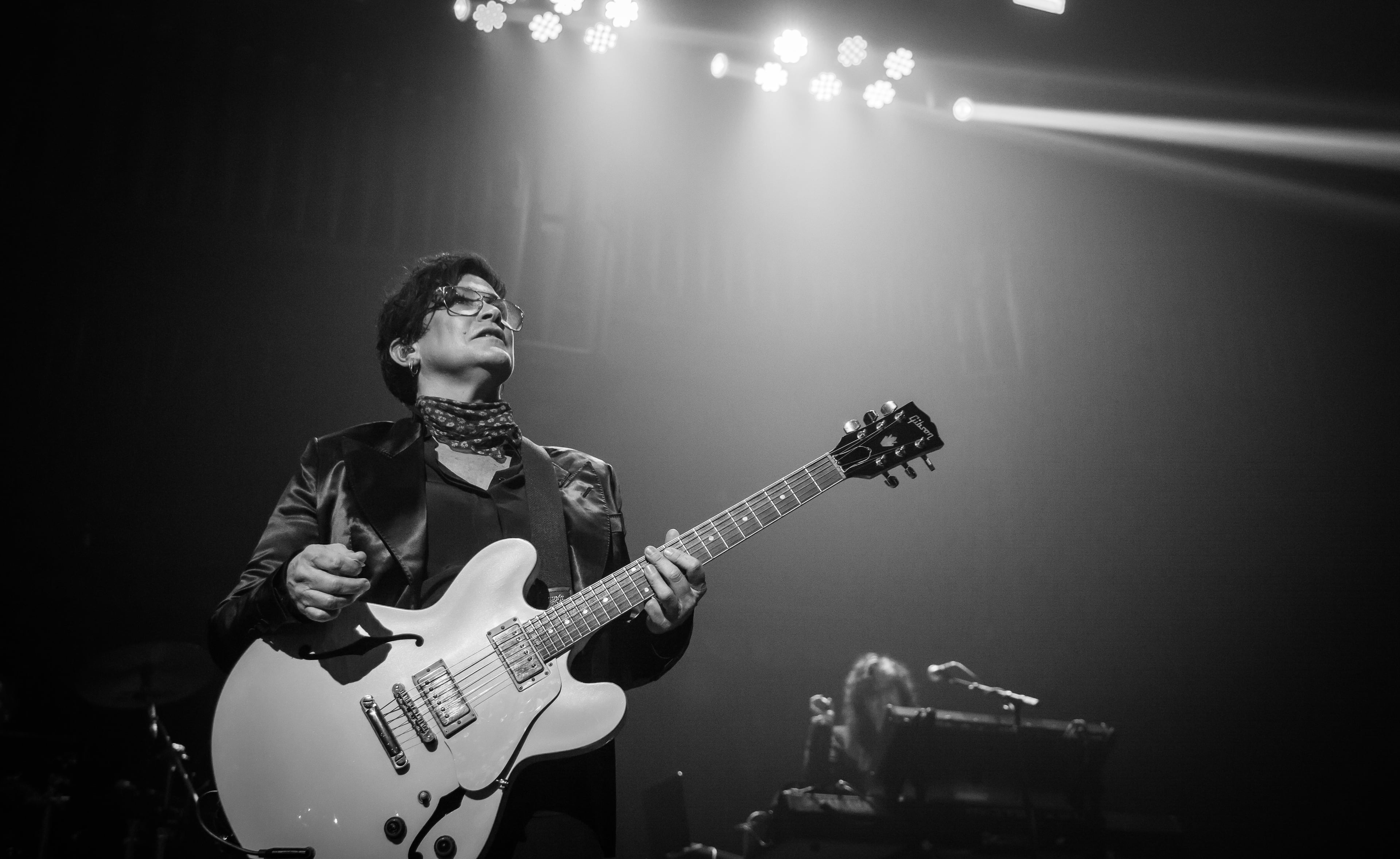 Melvoin and Lisa Coleman (background) remember Prince. Photo: Ryan Fleisher/Special to the AJC