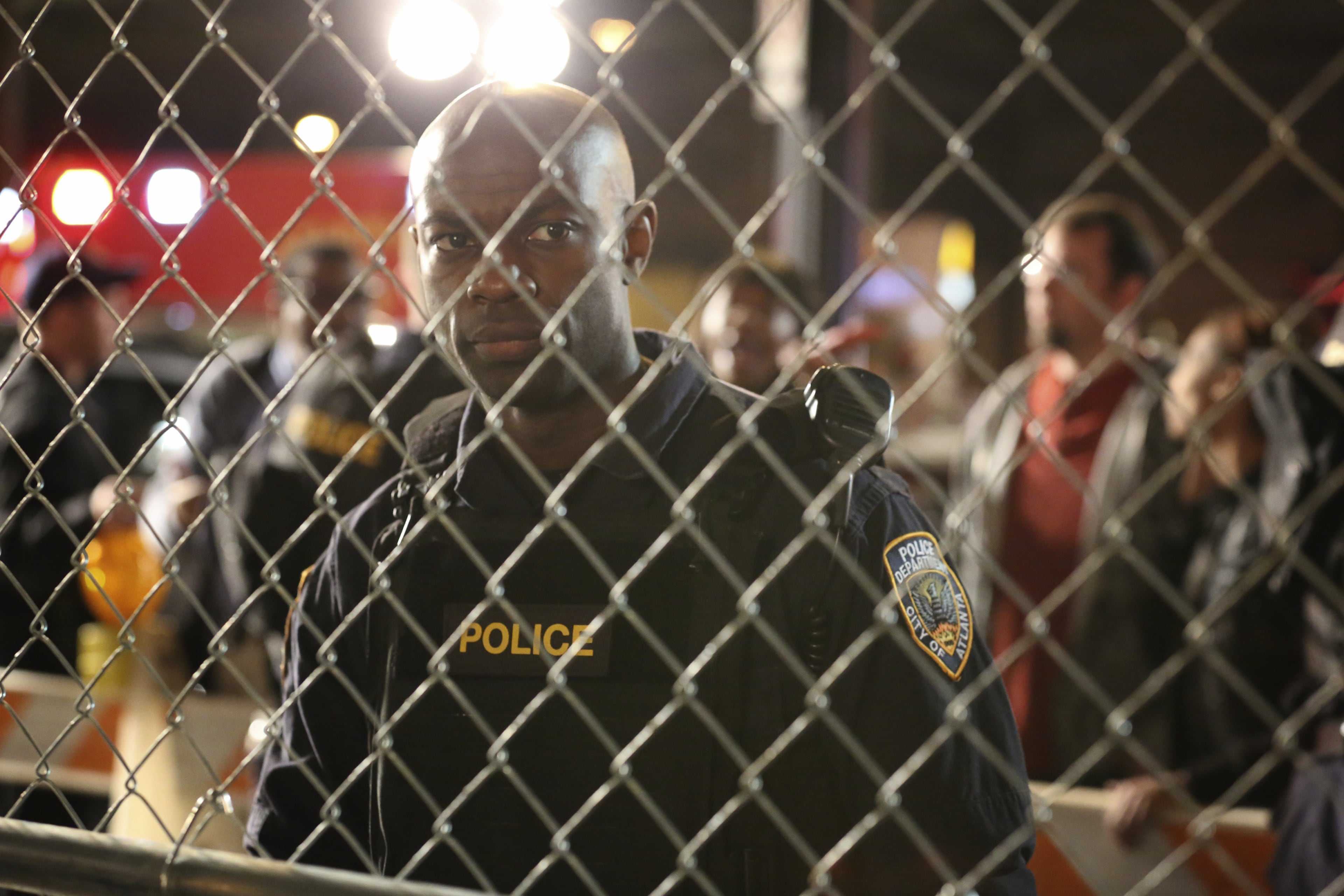Containment -- "Pilot" -- Image Number: CON101b_0116.jpg -- Pictured: David Gyasi as Major Lex Carnahan -- Photo: Quantrell Colbert/The CW -- é 2016 The CW Network, LLC. All rights reserved.