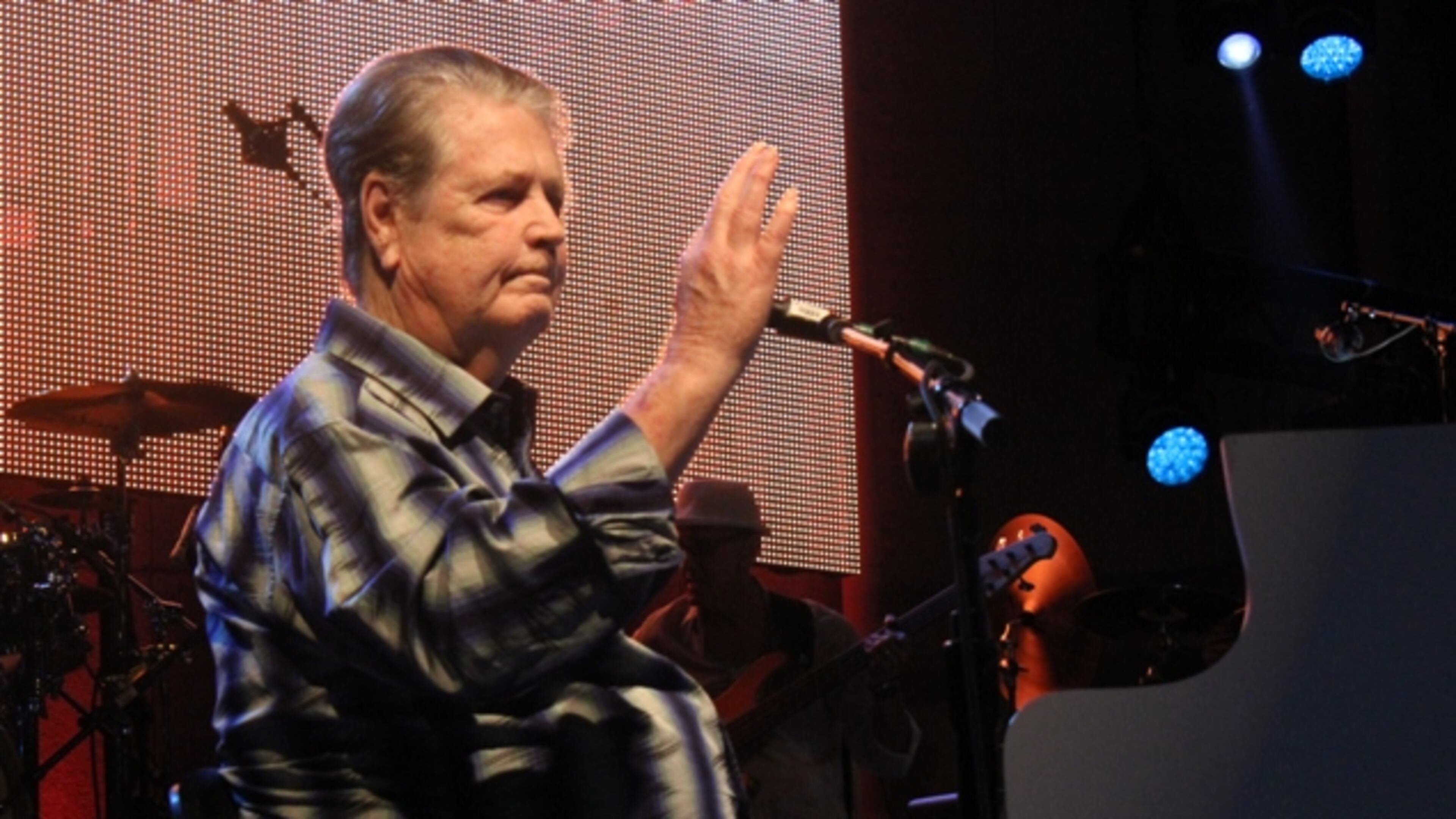 Brian Wilson performs at Chastain Park Amphitheatre on Oct. 4, 2013, as part of a joint tour with guitar legend Jeff Beck. PHOTOS: Melissa Ruggieri/AJC Brian Wilson played Chastain in 2013 with Jeff Beck. He'll hit the Fox this summer. Photo: Melissa Ruggieri/AJC.