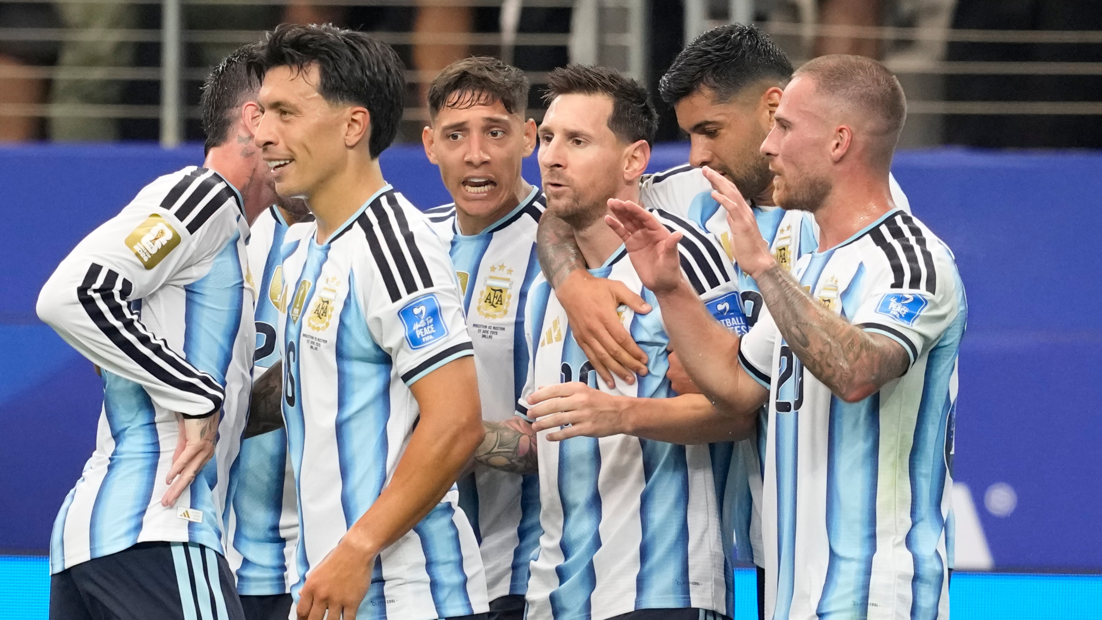 Argentina's Lionel Messi (10) celebrates scoring his side's first goal against Austria with teammates during the World Cup Group J soccer match in Arlington, Texas, near Dallas, Monday, June 22, 2026. (AP Photo/Tony Gutierrez)