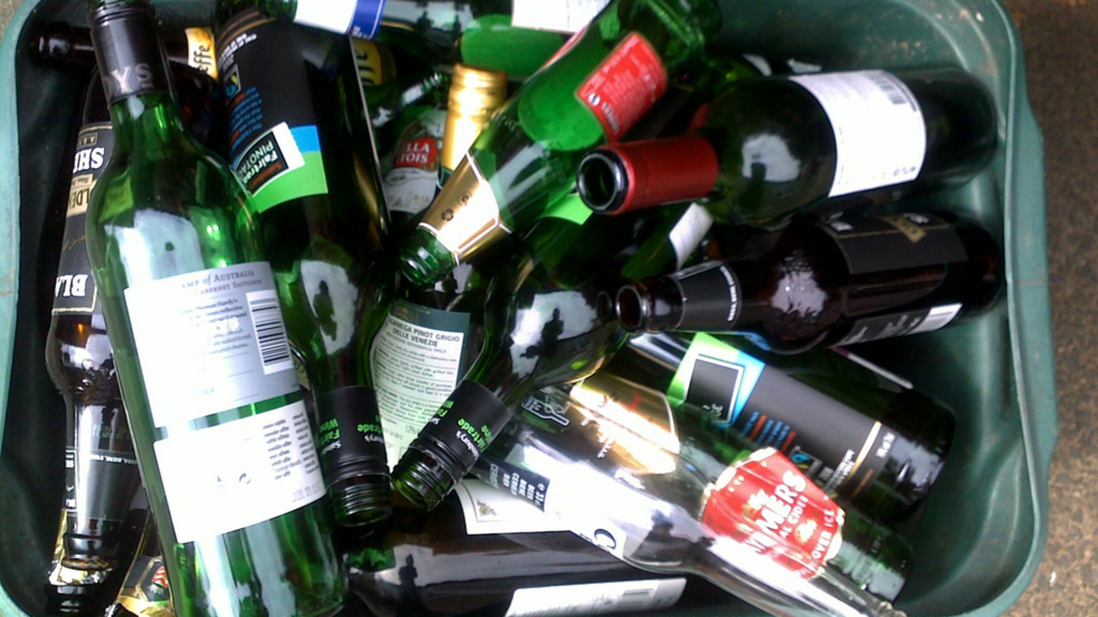 Beginning Jan. 1 all Duluth residents and business owners will be able to participate in a free glass recycling program. File Photo