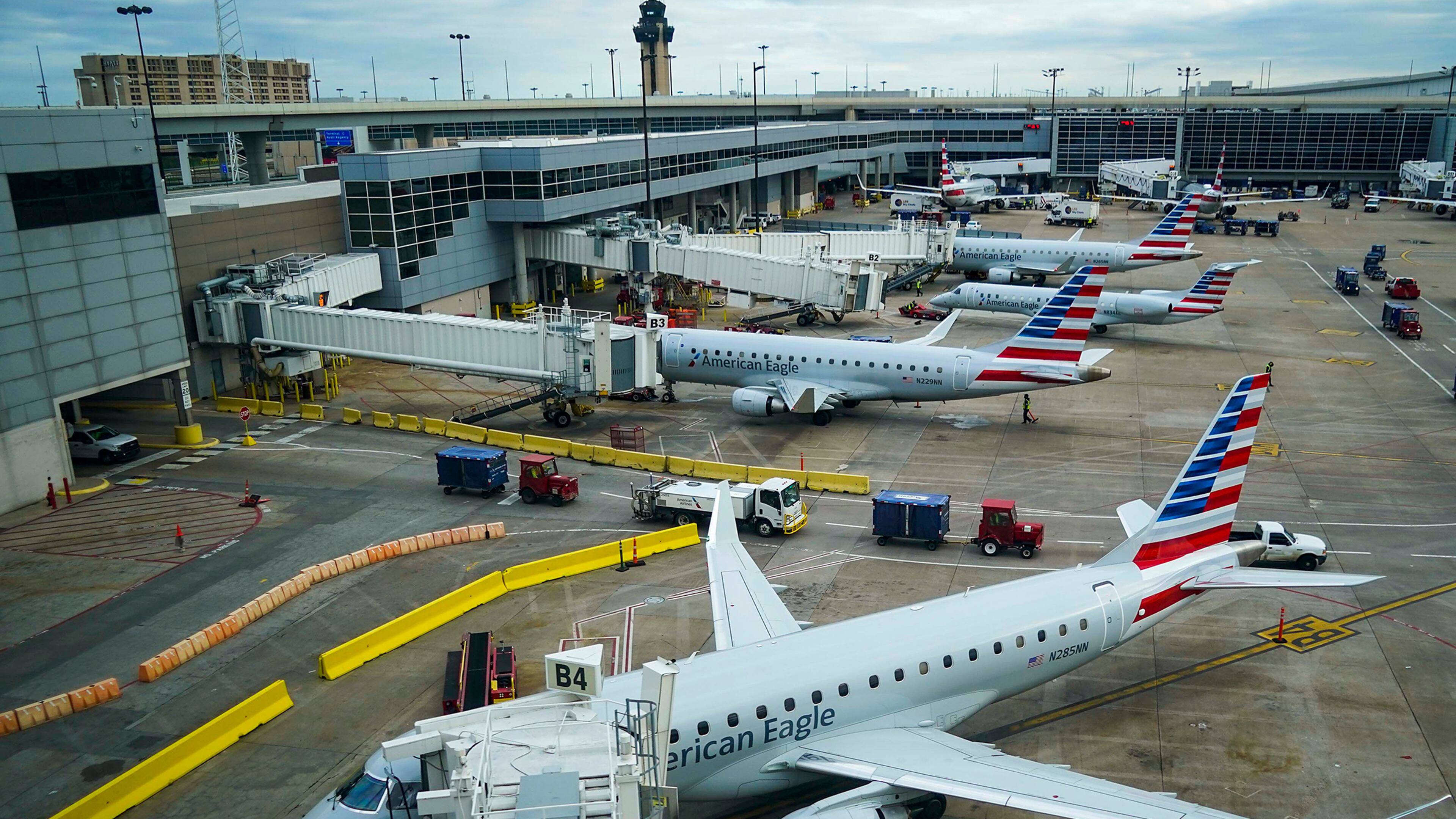 The “security incident” that forced a New-York bound flight to make an emergency landing at LaGuardia Airport on Saturday turned out to be a misunderstanding — after an airline passenger mistook another traveler’s camera for a bomb, sources said Sunday. (Smiley N. Pool/Dallas Morning News/TNS)