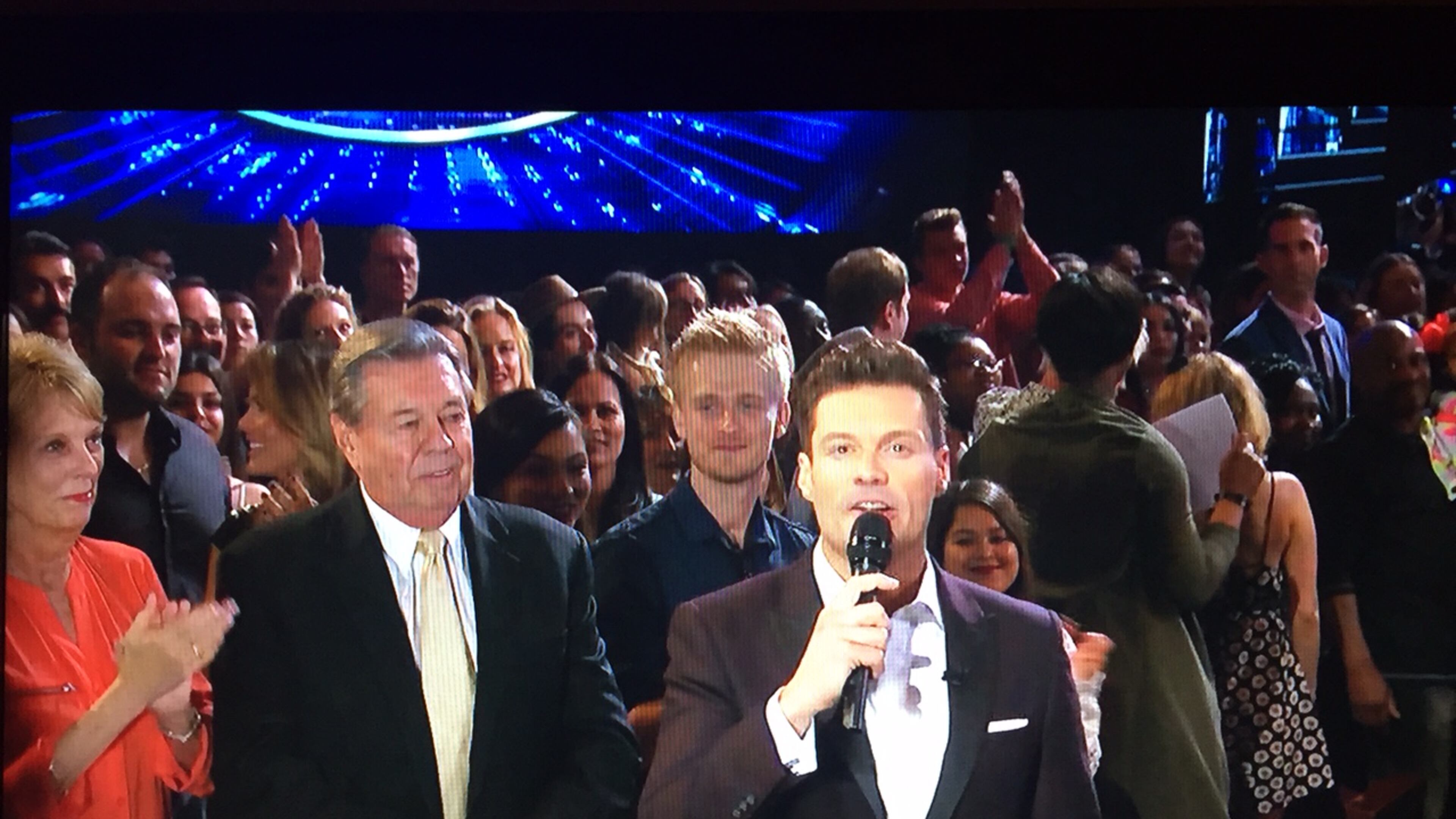 Ryan Seacrest tonight with his parents Gary and Connie!