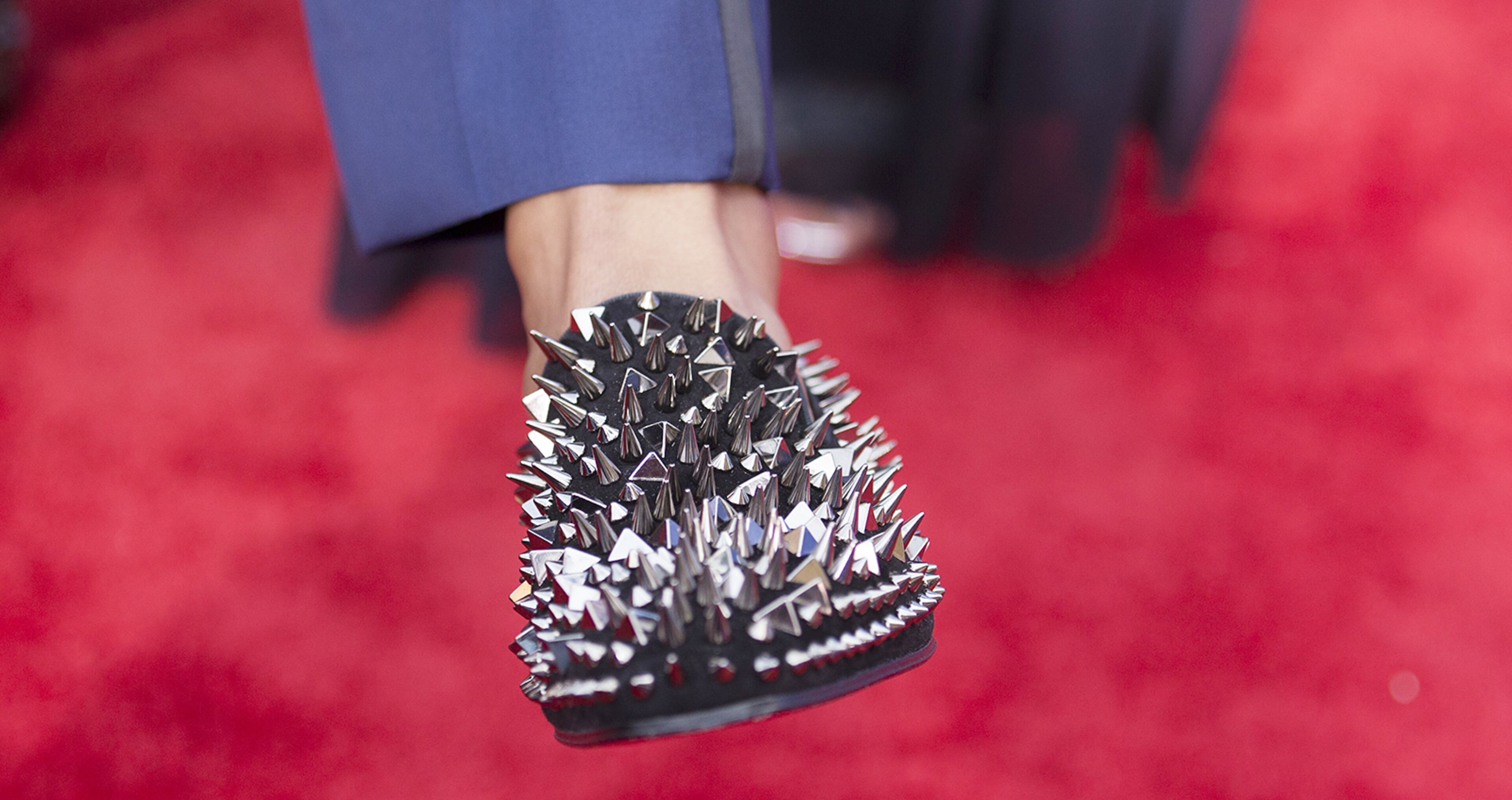PHILADELPHIA, PA - APRIL 27: The shoes of Deshaun Watson of Clemson on the red carpet prior to the start of the 2017 NFL Draft on April 27, 2017 in Philadelphia, Pennsylvania. (Photo by Mitchell Leff/Getty Images)