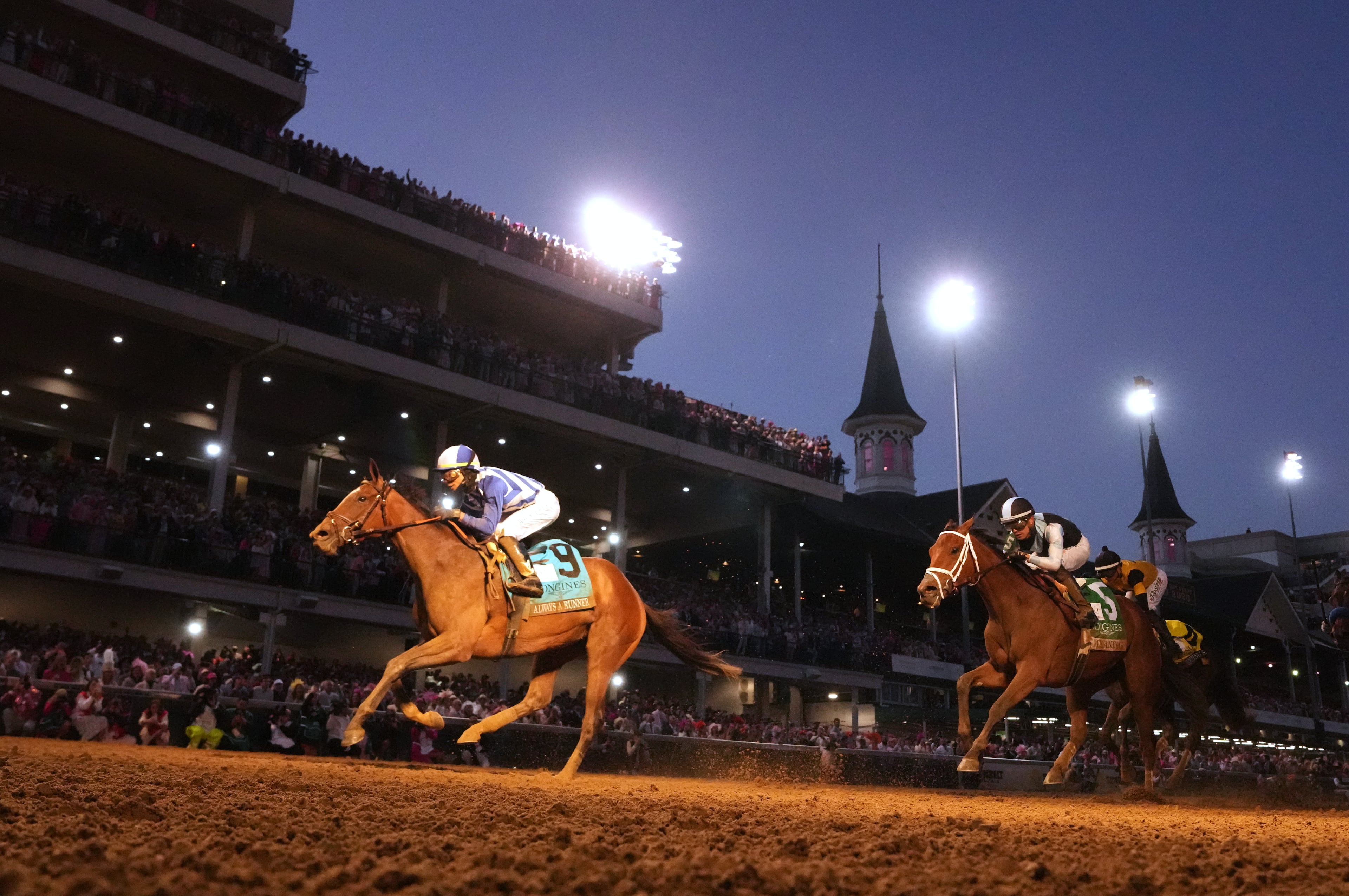 APTOPIX Kentucky Oaks Horse Racing