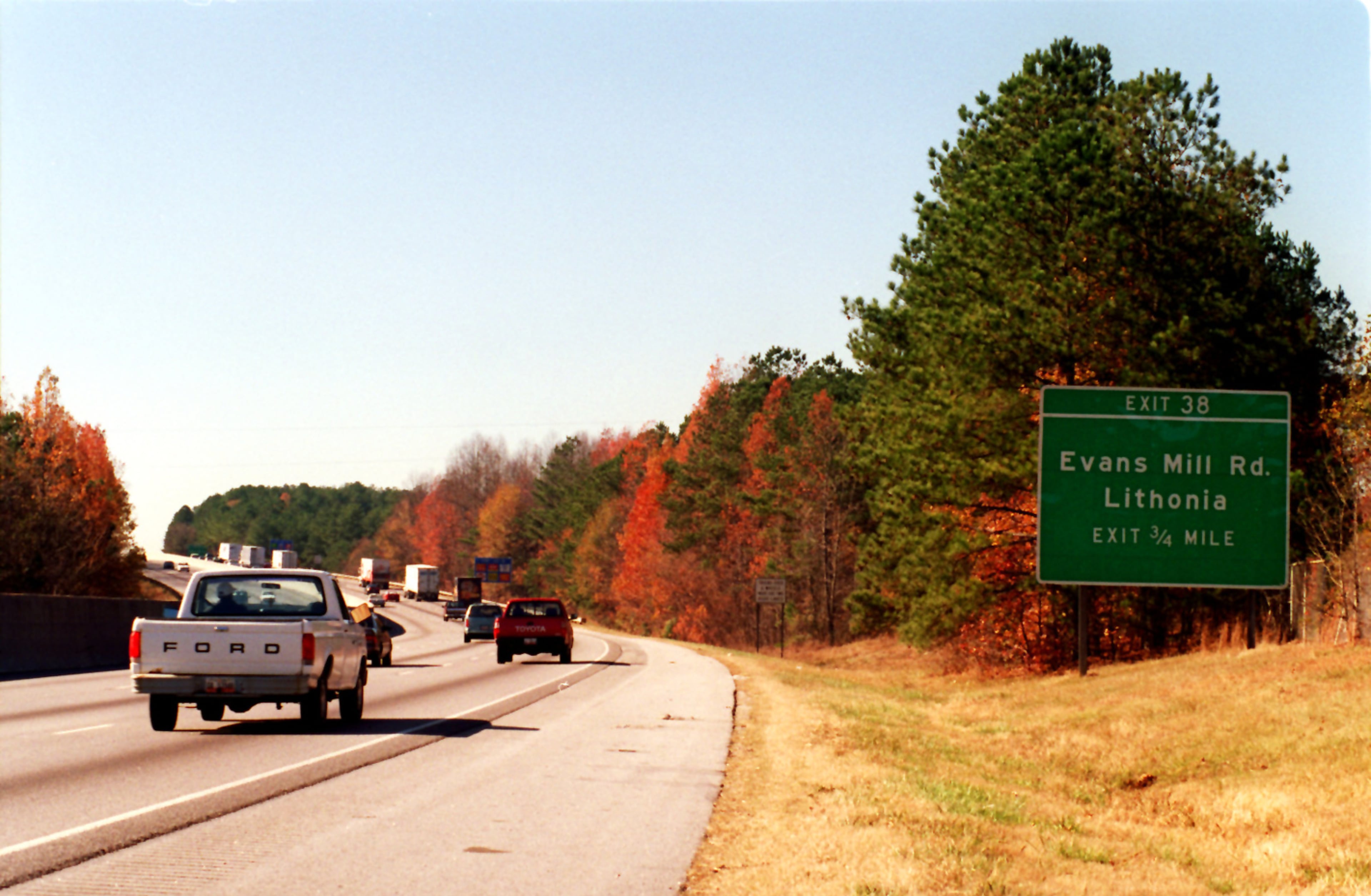 961127 There is opposition to revamping the Evans Mill Exit on I-20, the main exit to downtown Lithonia. (AJC Staff Photo/Renee Hannans) 12/96