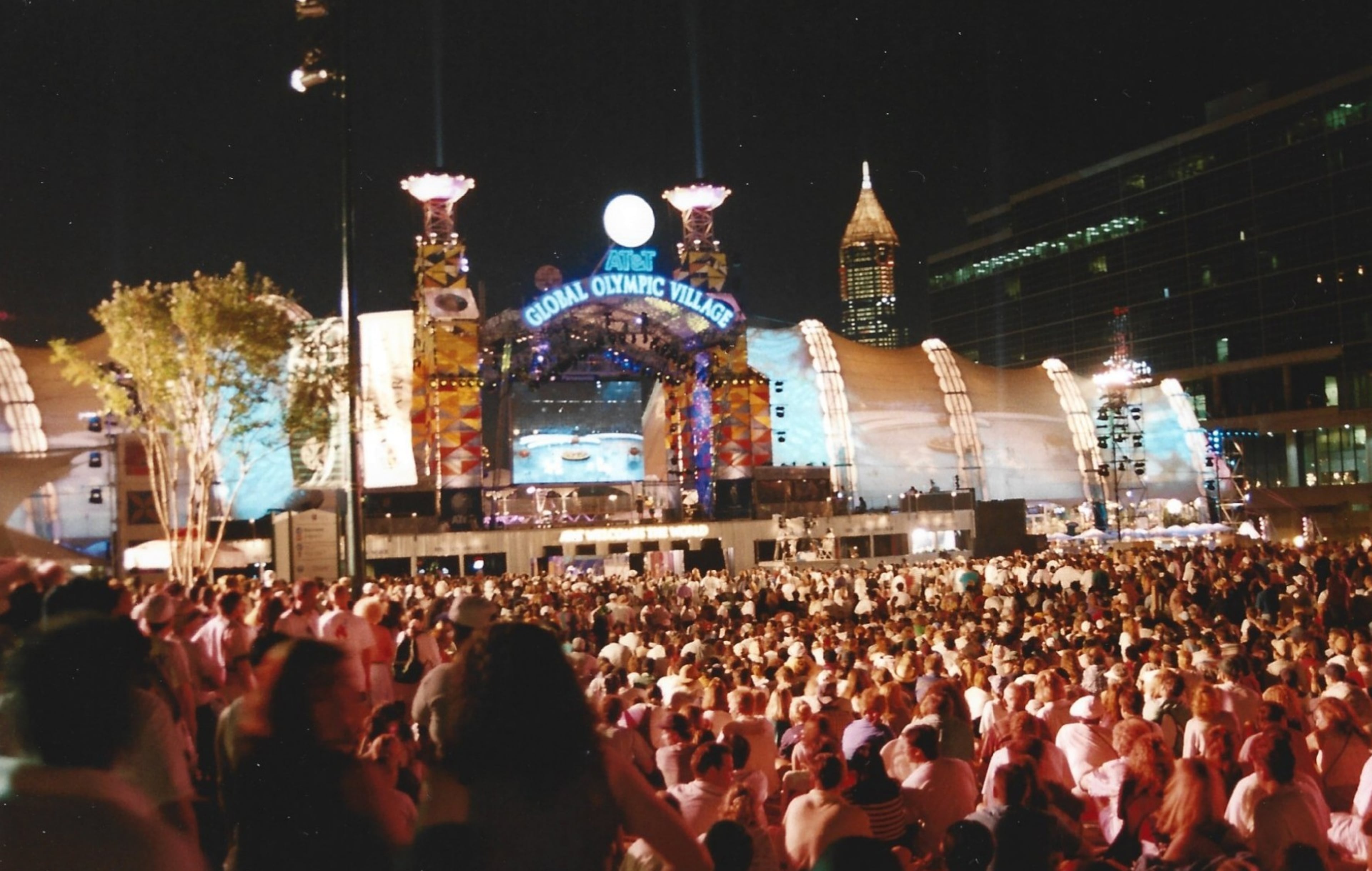 A crowd collects around the Global Olympic Village on August 4, 1996, the night Steve met Heather. (Courtesy of Steve Leo)