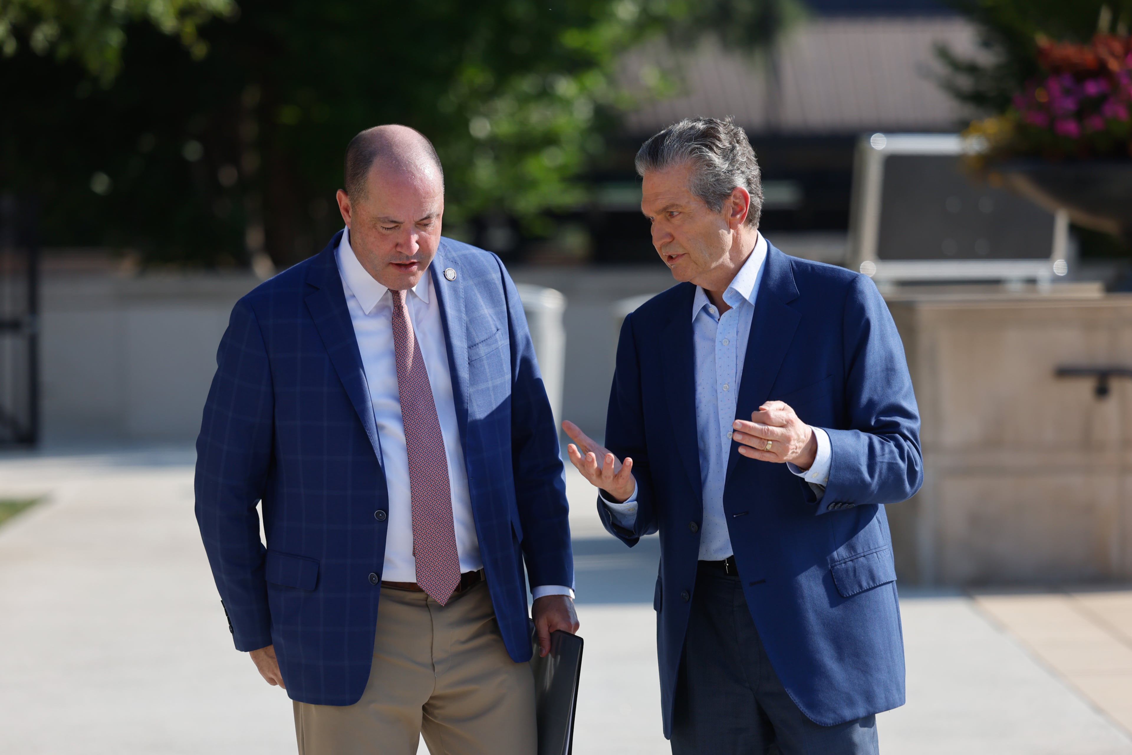 Attorney General Chris Carr (left) speaks with Republican nominee for governor Rick Jackson after a news conference in Atlanta on Wednesday. (Arvin Temkar/AJC)