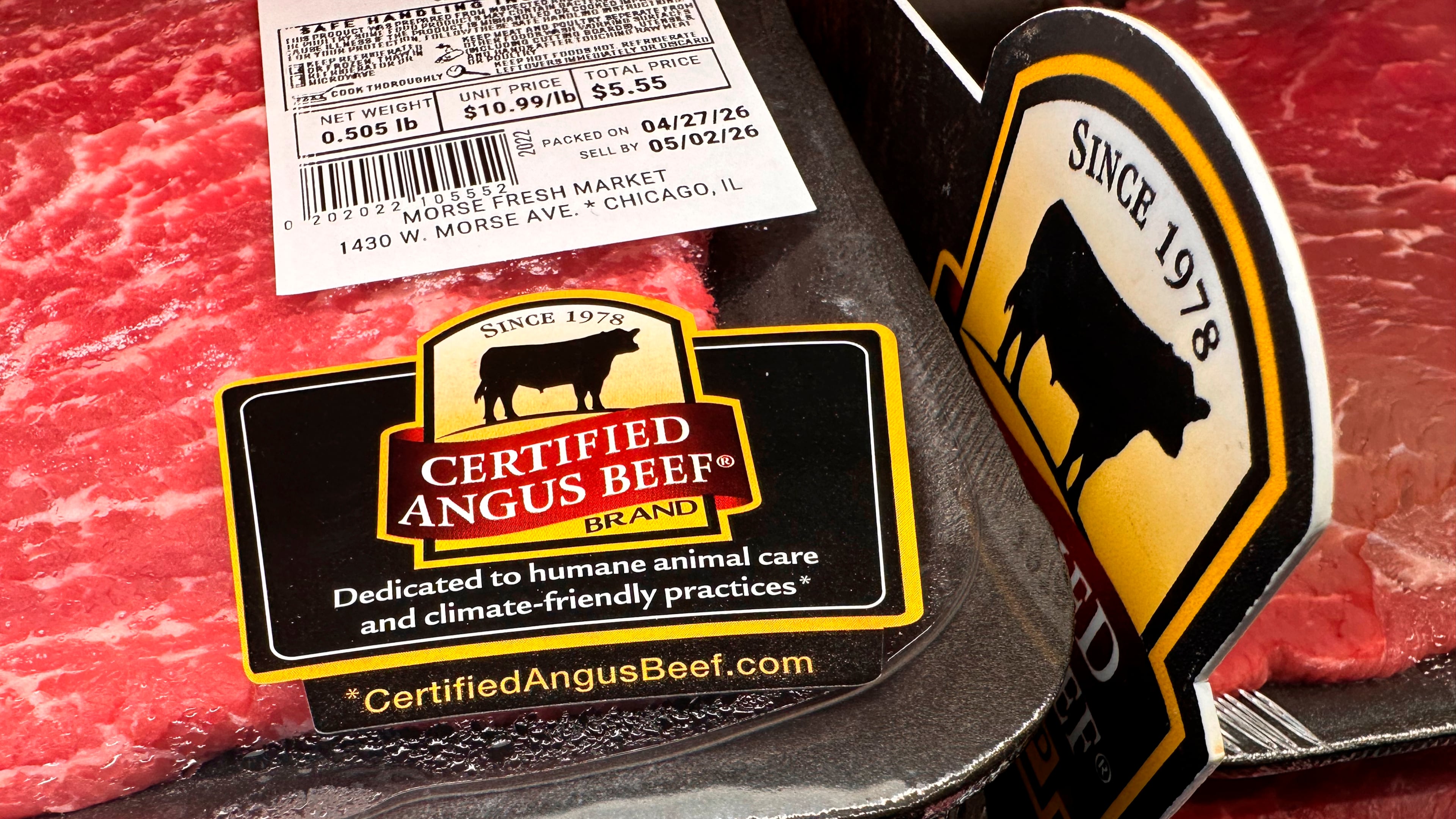 Beef is displayed for sale at a grocery store Wednesday, April 29, 2026, in Chicago. (AP Photo/Erin Hooley)