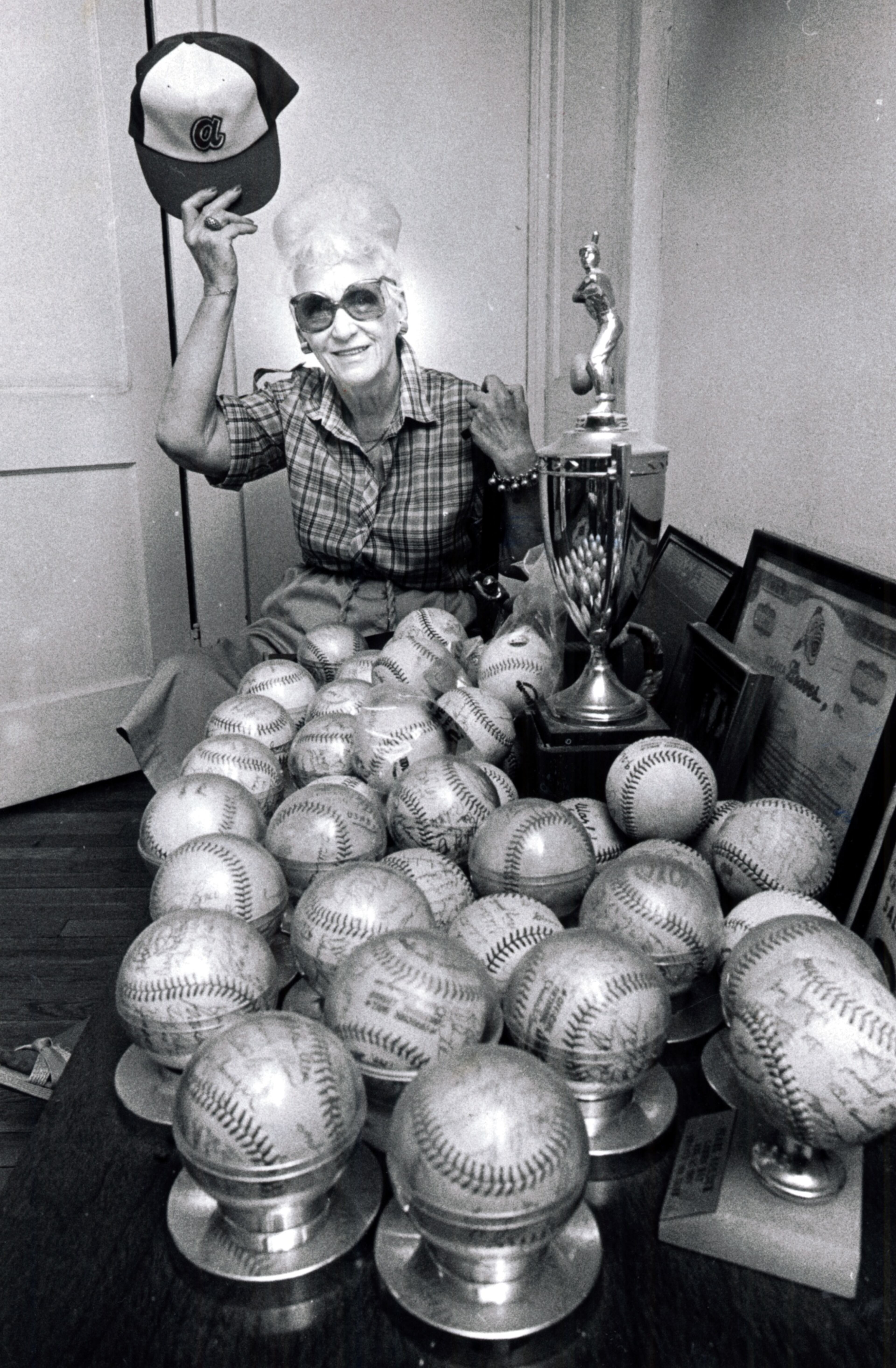 No. 1 Atlanta Braves fan Pearl Sandow in June 1981. she died in April 2006 at the age of 103. She attended 1,889 consecutive home games, every one of them from the franchise's first game in Atlanta in 1966 -- the year the Braves moved from Milwaukee -- to the last one in 1989, when her health declined.