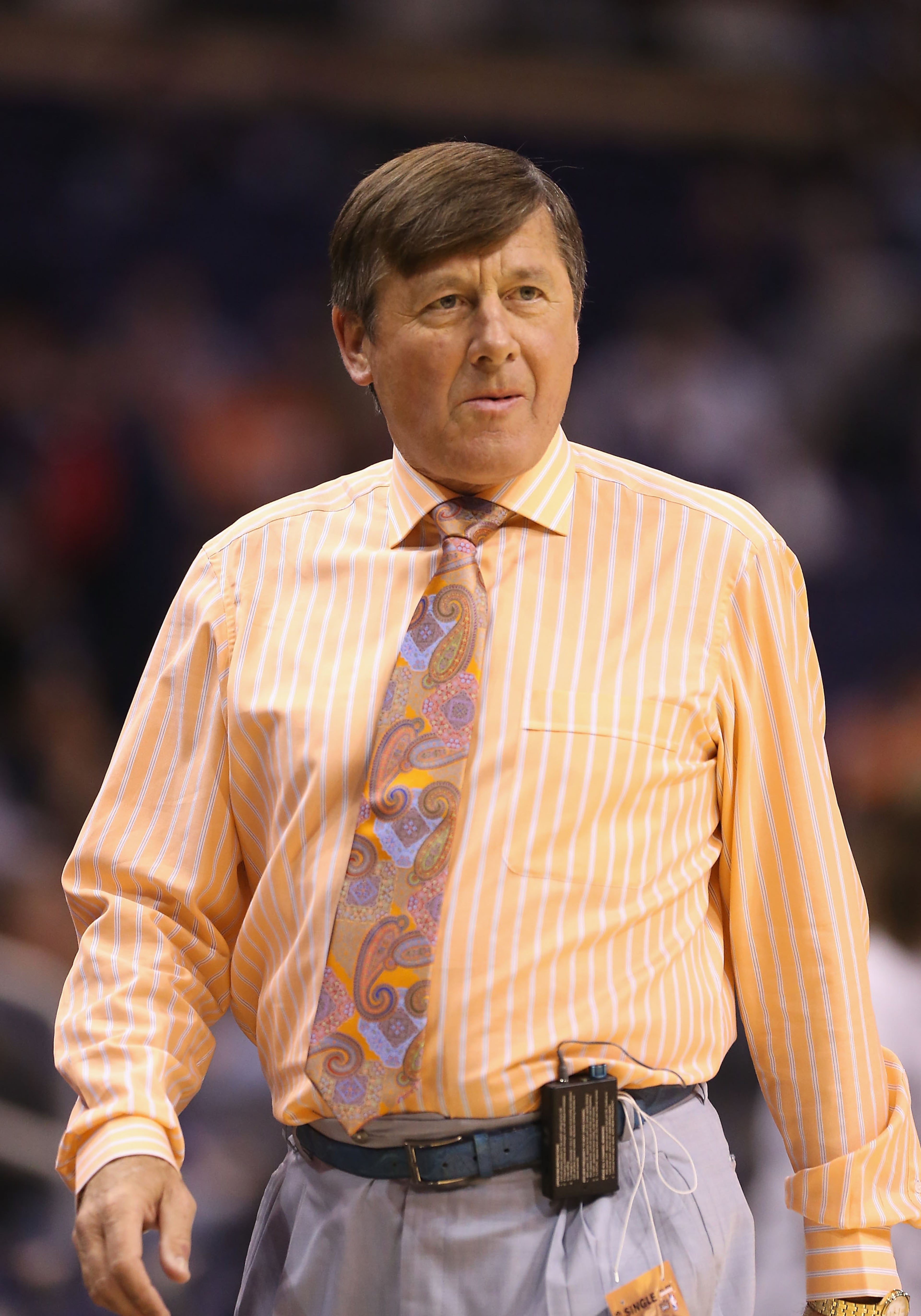 Television personality Craig Sager during the NBA game between the Los Angeles Clippers and the Phoenix Suns at US Airways Center on January 24, 2013 in Phoenix, Arizona.