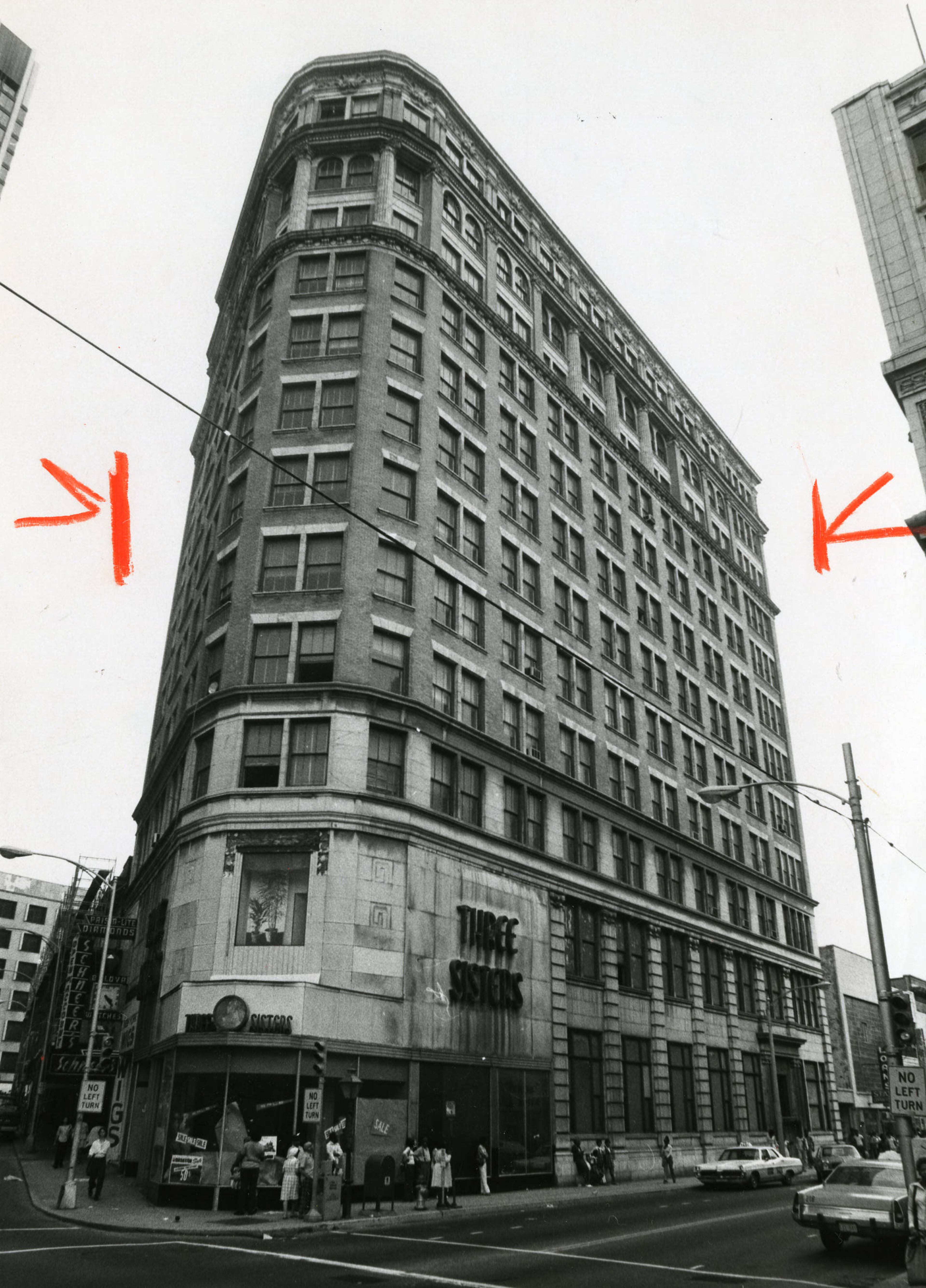 Atlanta National Bank Building in September 1976. Steve Deal/AJC