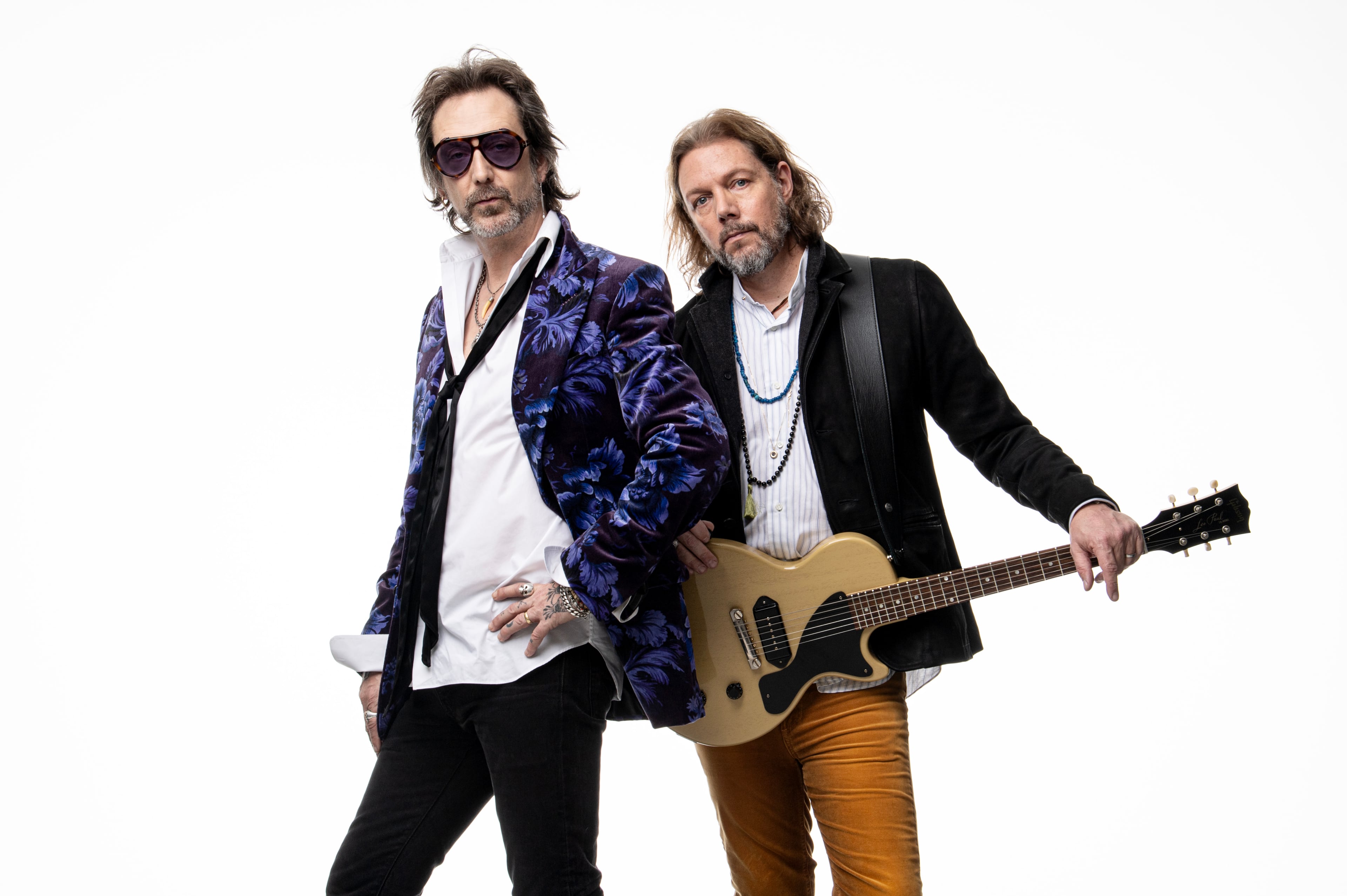 “Every band has a family dynamic, and when you have family inside of that family dynamic, it gets even weirder,” says Rich Robinson (right), shown with his brother Chris.
(Courtesy of Ross Halfin)