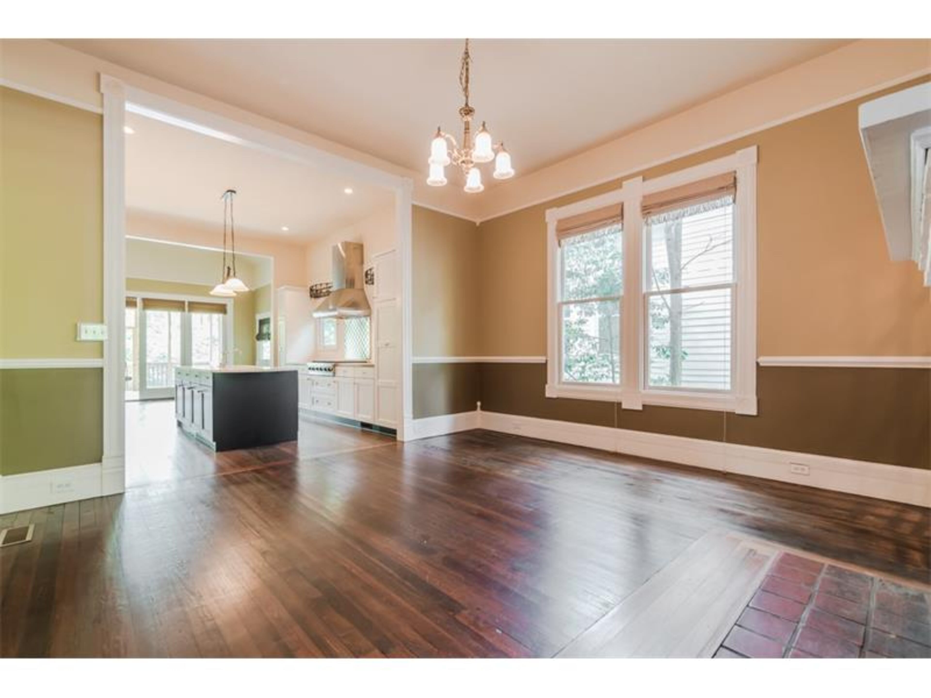 This spacious Grant Park home is completely renovated with modern conveniencies and energy efficiency. Located at 817 Cherokee Avenue, the home features working fireplaces, a claw foot tub, heart pine floors, a new chef's kitchen and a huge covered rear deck. And "Walking Dead" fans might remember this historic home was used as Rick Grimes’ residence in the very first episode. Visit virgentrealty.com to learn more about this listing.