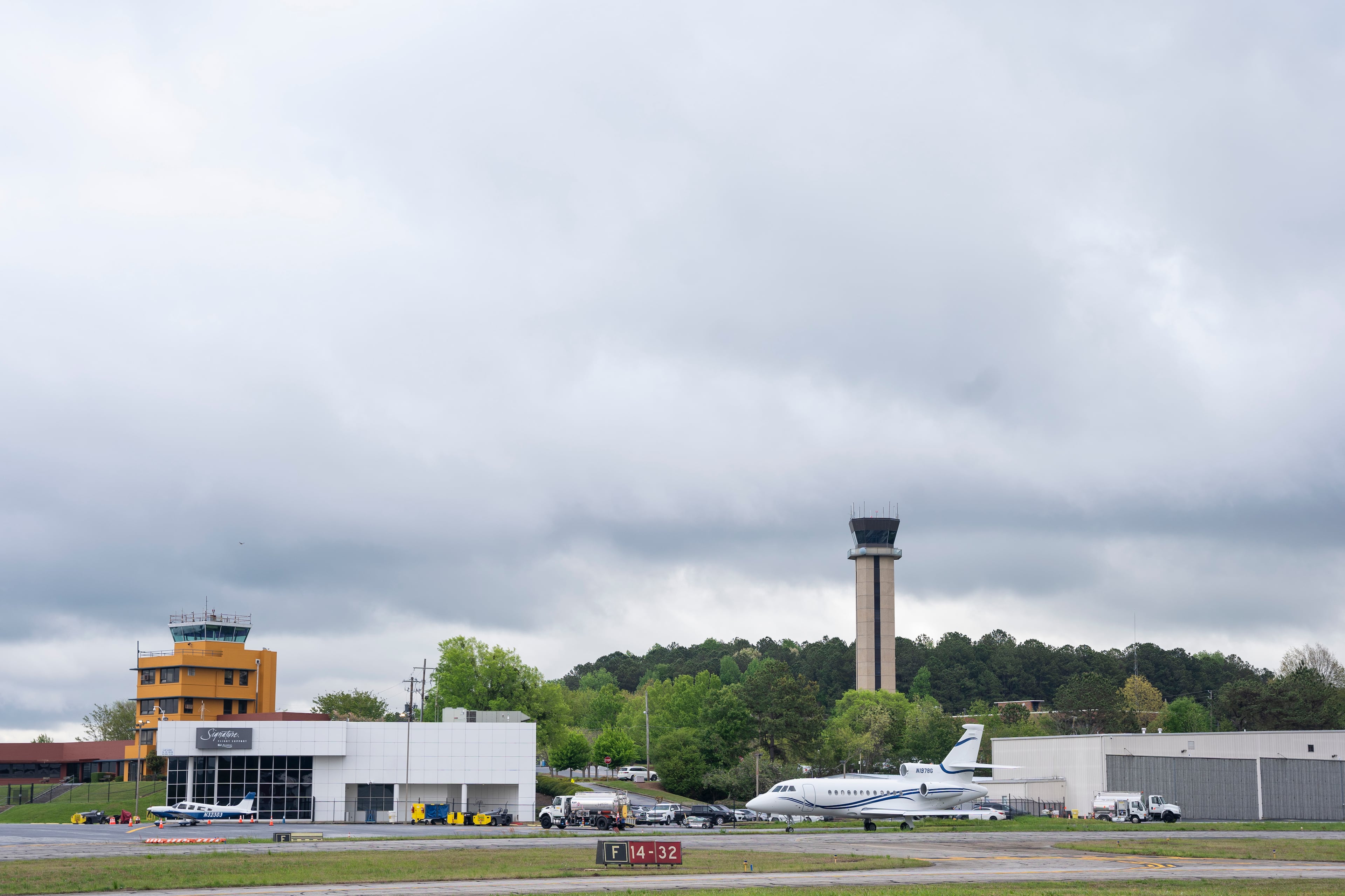 The Fulton County Executive Airport in Atlanta. (Olivia Bowdoin for the AJC 2024)