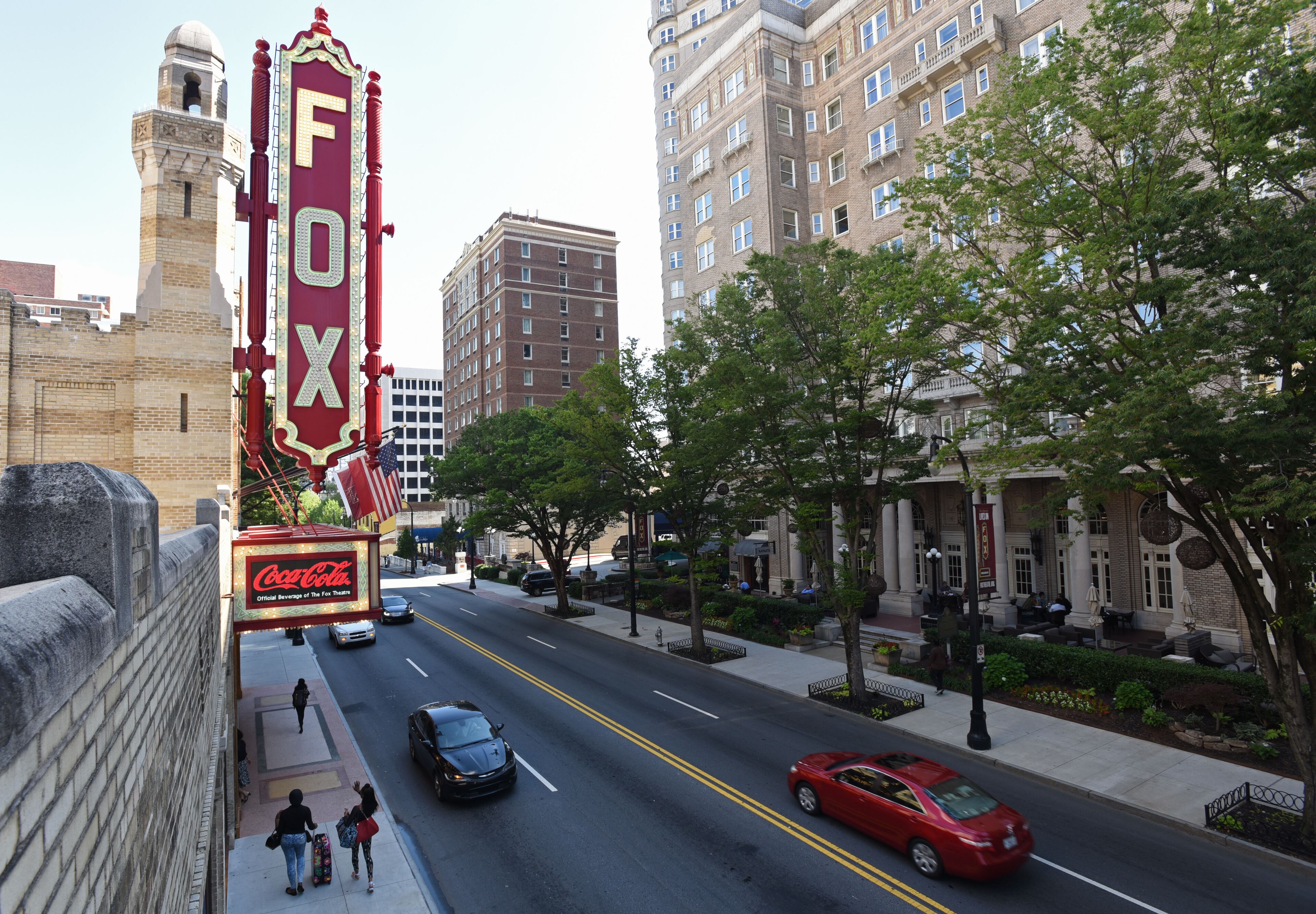 4. SoNo is Atlanta's fourth most walkable neighborhood with a walk score of 87. SoNo has more than 90 restaurants, bars and coffee shops, of which about eight can be reached by foot within five minutes.The area has access to several transit options (transit score of 67), including four bus lines and two car shares. The area is very bikeable (bike score of 78).