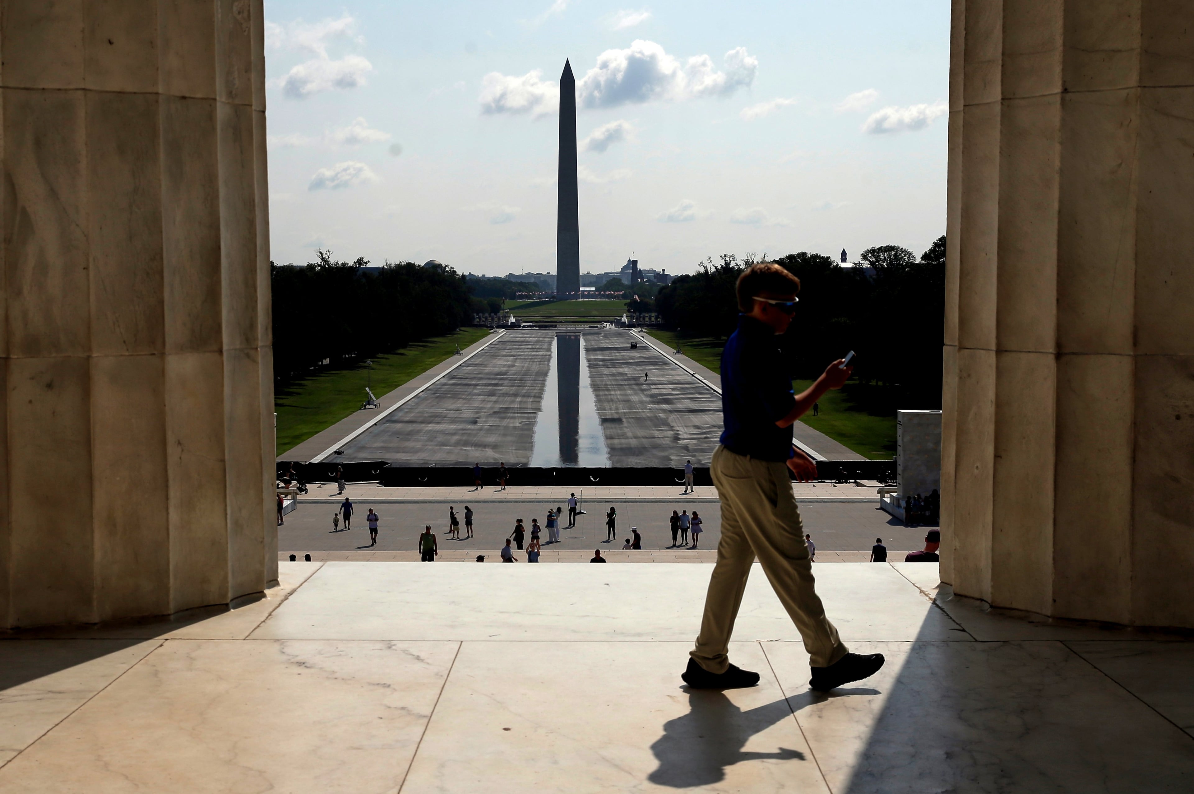 APTOPIX Lincoln Memorial Reflecting Pool