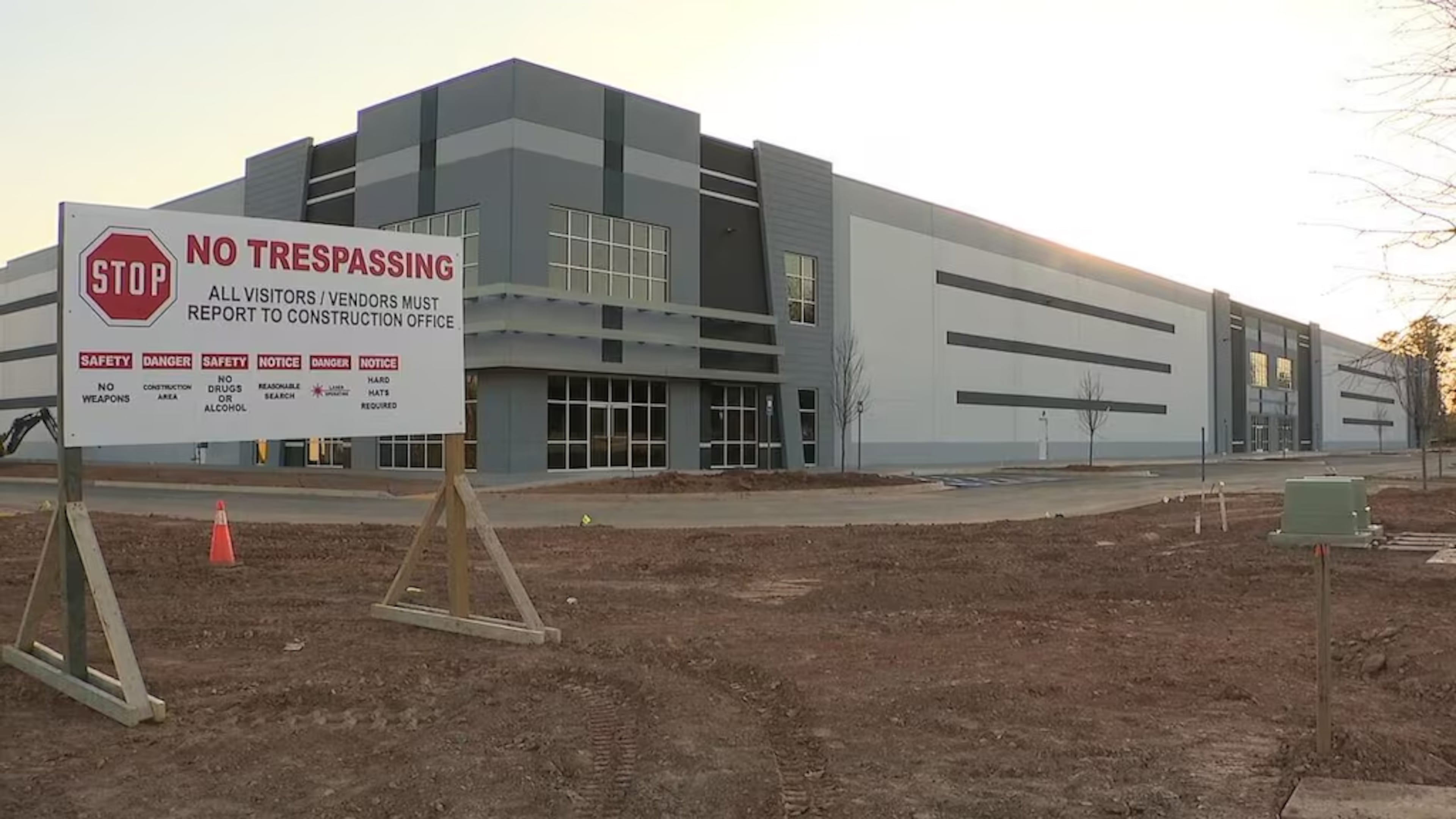 Hall county TSA warehouse. (WSB TV)