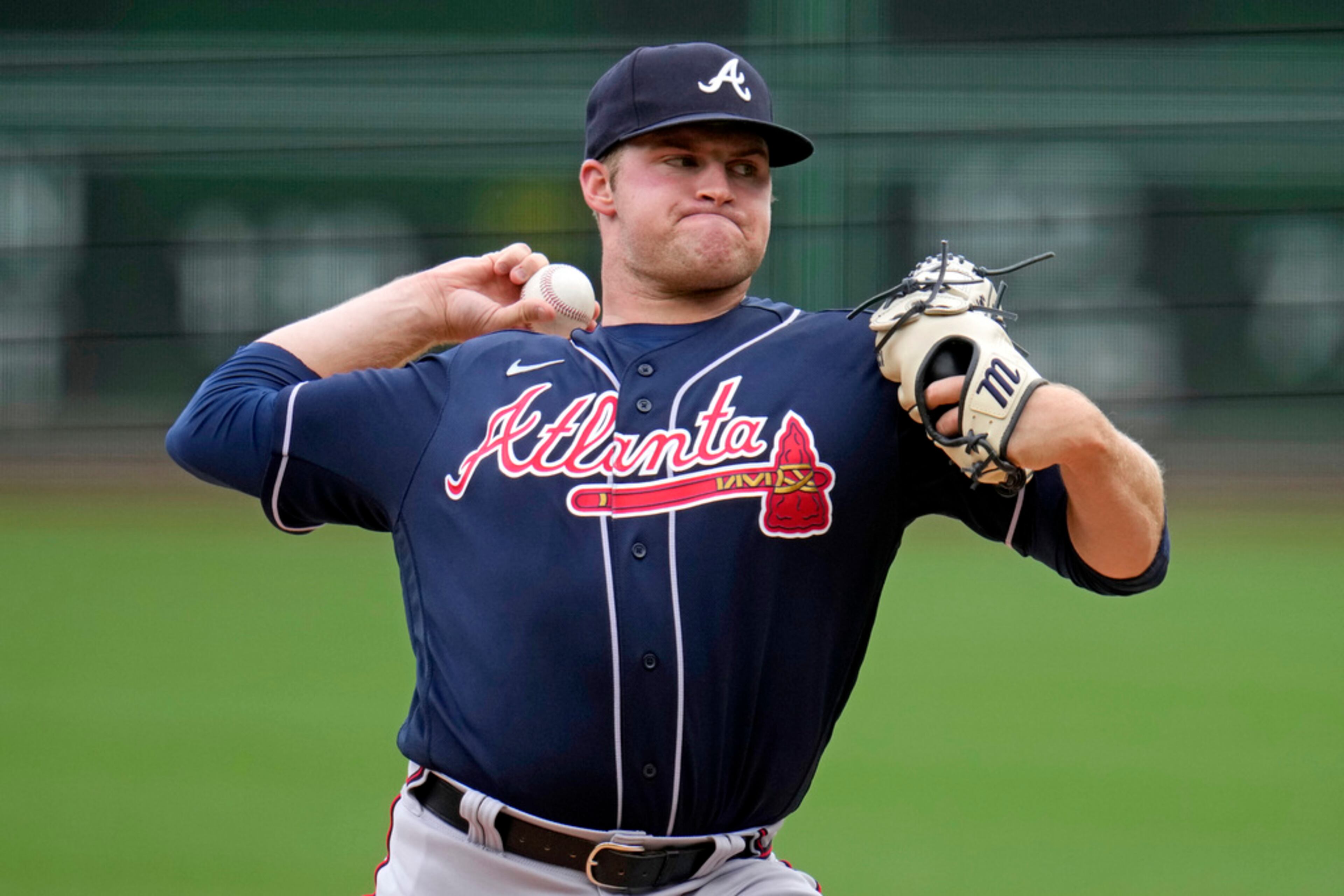Atlanta Braves starting pitcher Bryce Elder delivers during the first inning of a baseball game against the Pittsburgh Pirates in Pittsburgh, Thursday, Aug. 10, 2023. (AP Photo/Gene J. Puskar)