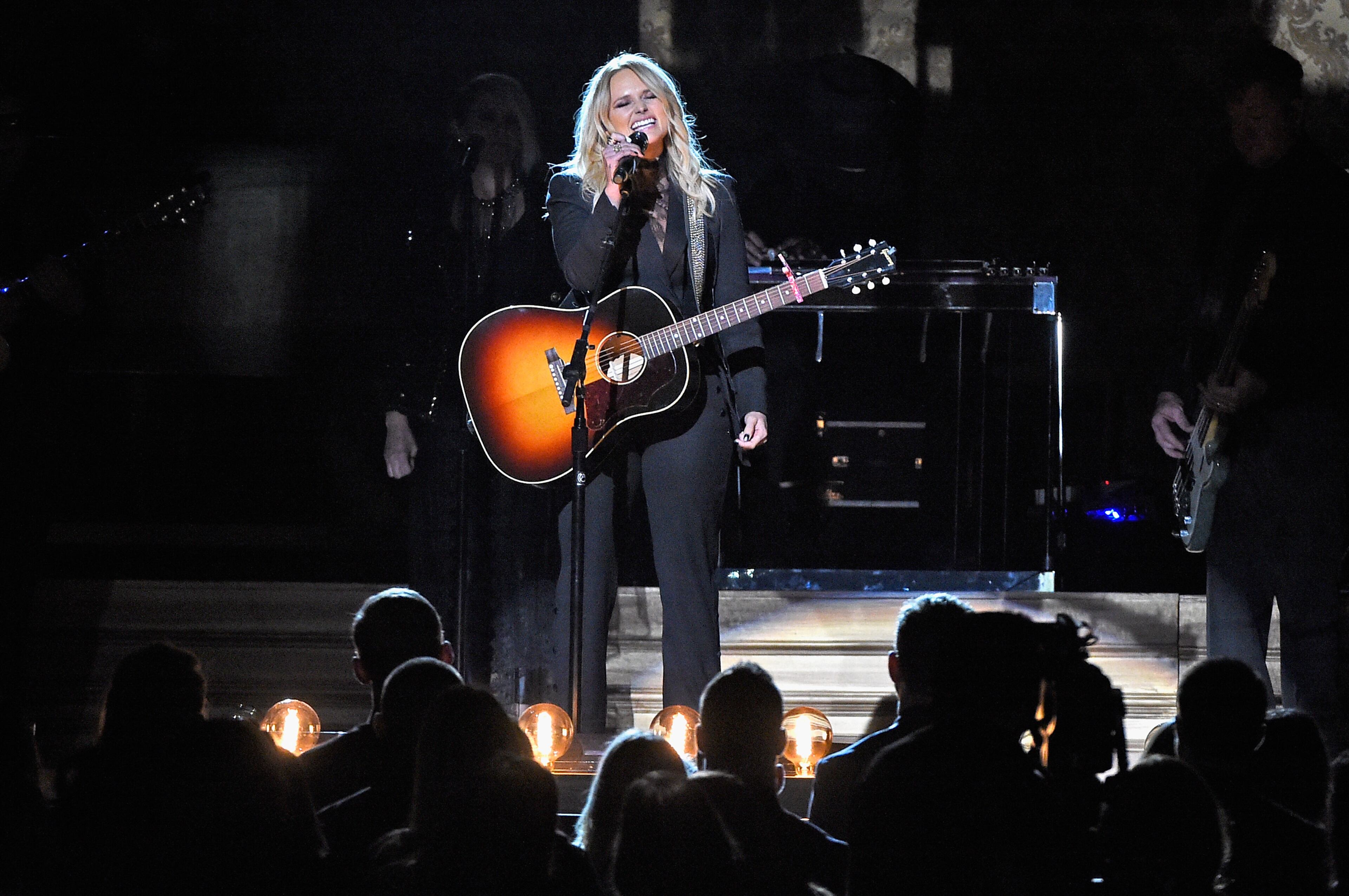 NASHVILLE, TN - NOVEMBER 02: Miranda Lambert performs onstage at the 50th annual CMA Awards at the Bridgestone Arena on November 2, 2016 in Nashville, Tennessee. (Photo by Rick Diamond/Getty Images)