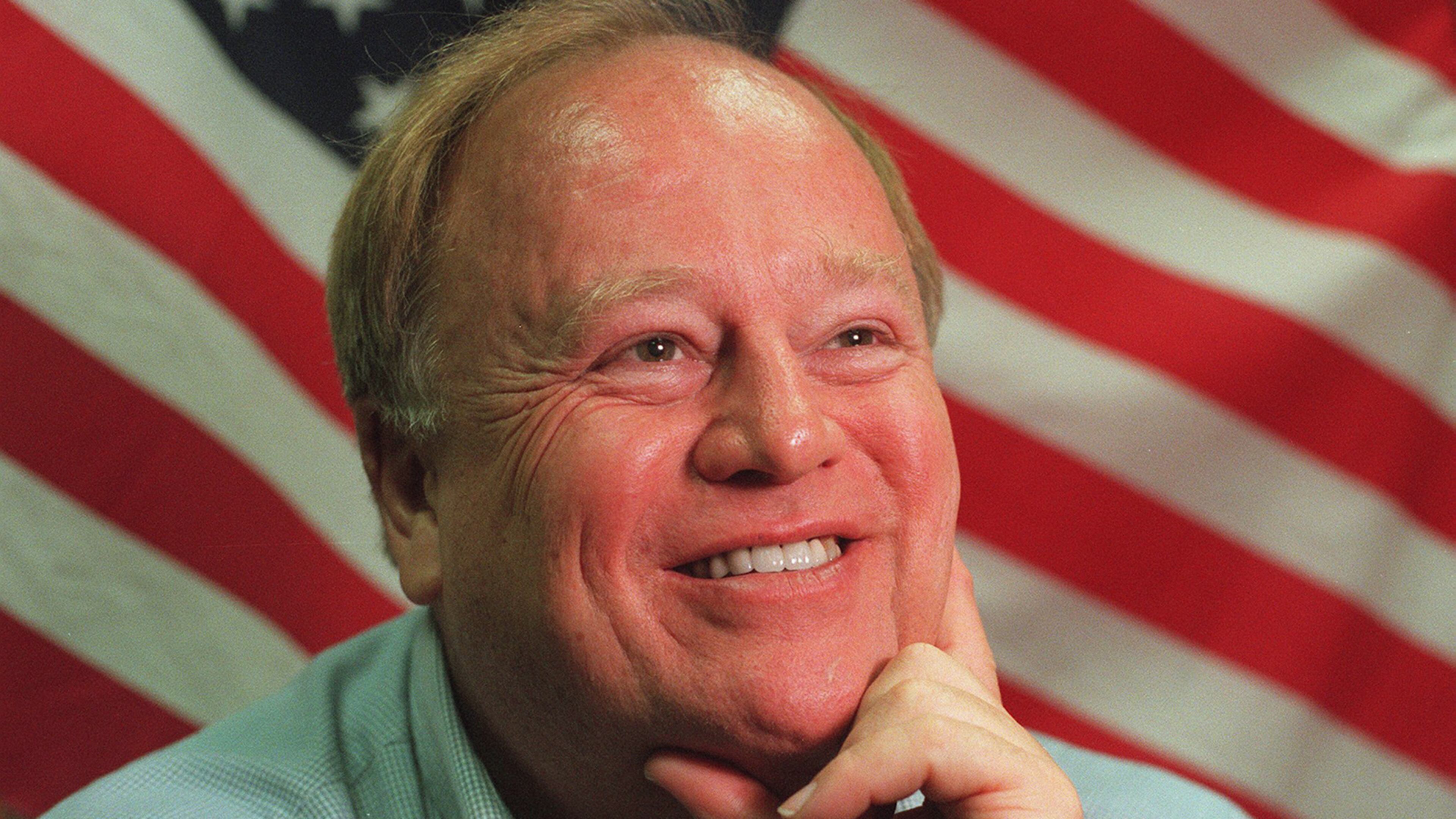 Max Cleland at his Atlanta campaign HQ Monday. Cleland is running U.S. Senate. (AJC Staff Photo/William Berry) 8/96