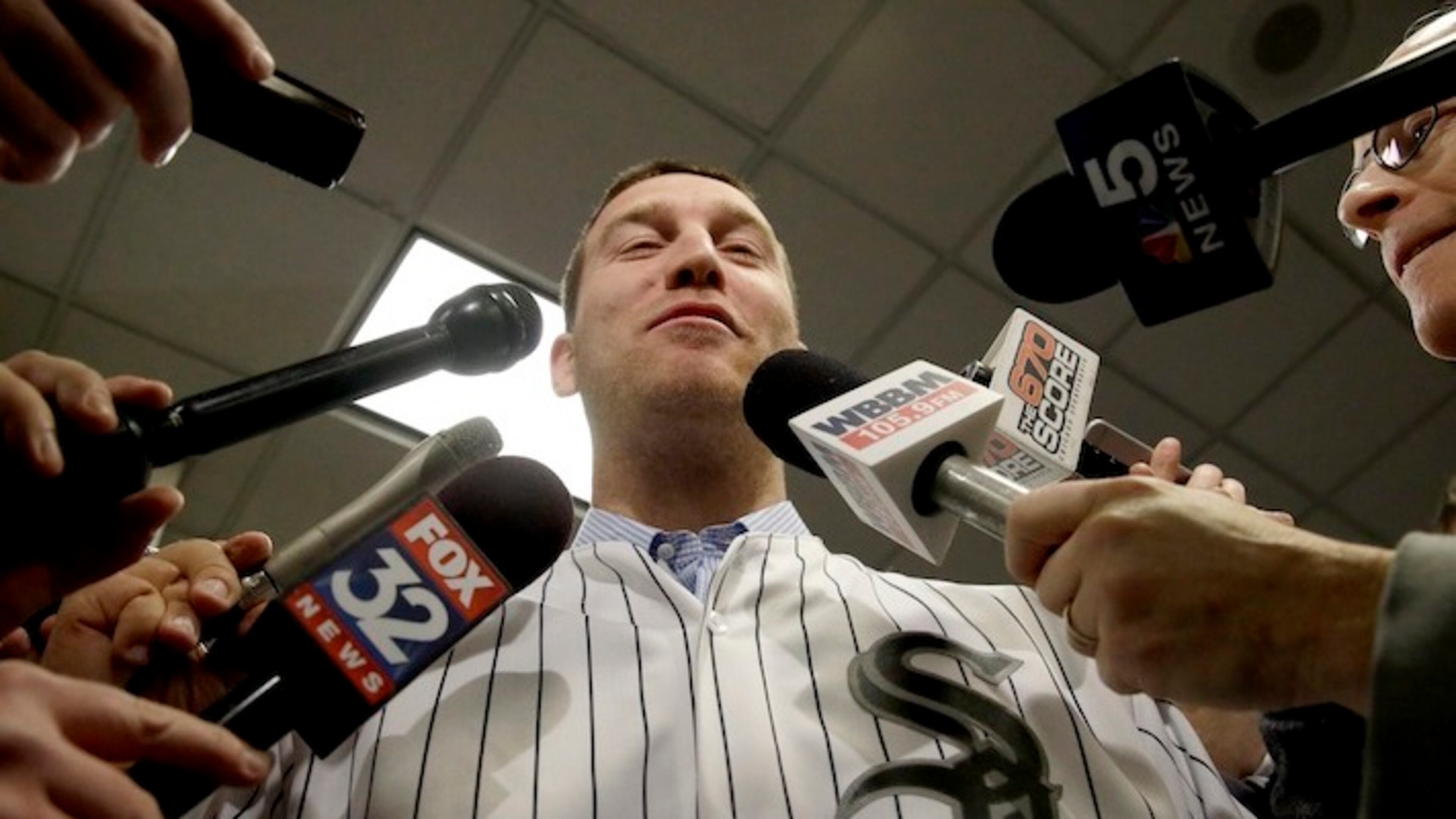 Chicago White Sox's Todd Frazier talks to members of the media during a reception at the baseball team's annual fan convention on Friday, Jan. 29, 2016, in Chicago. (AP Photo/Nam Y. Huh)