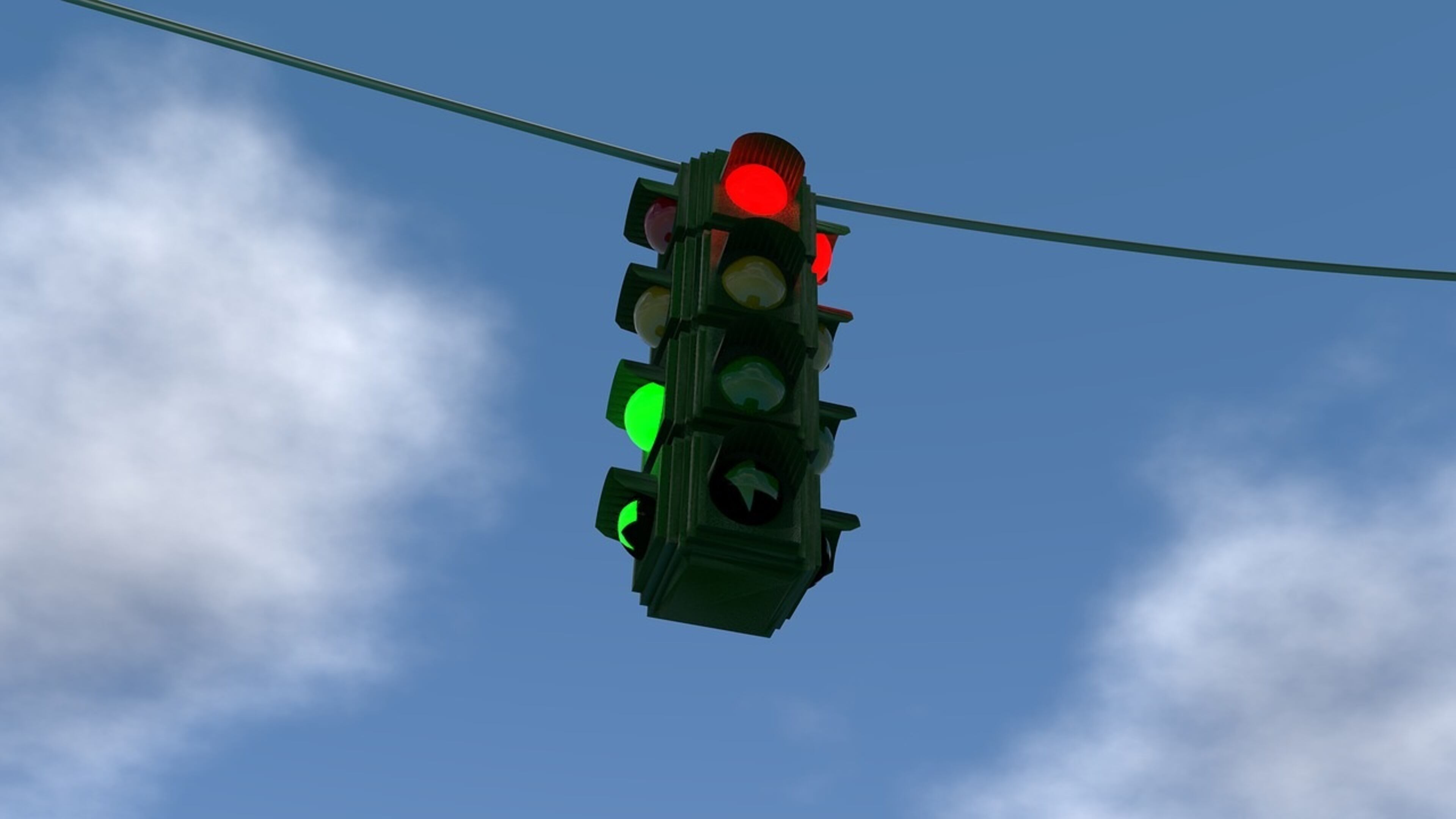 A law allowing drivers to run a red light under certain conditions passed the Utah House on Monday.