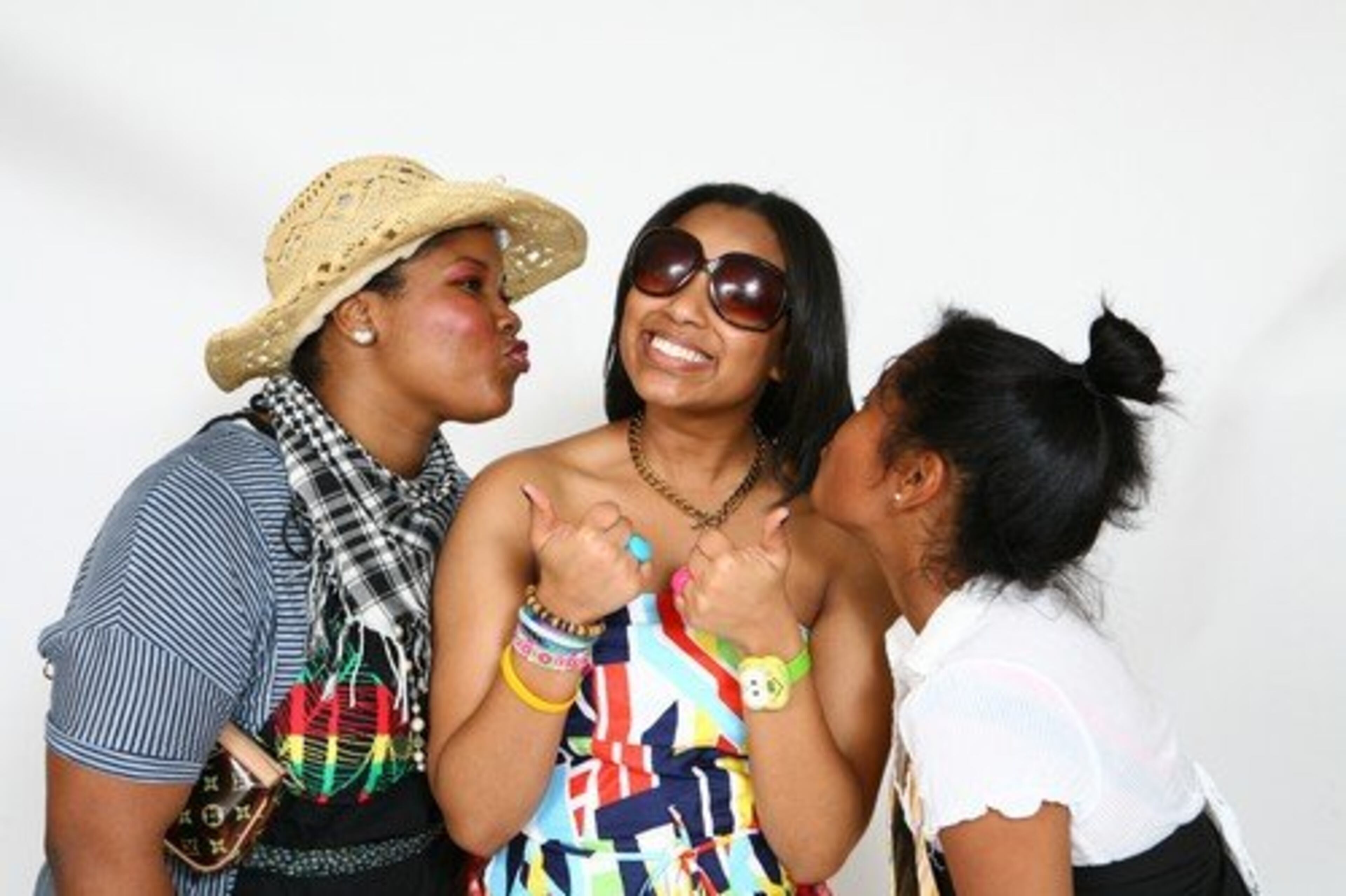 Students were told to "spend all of $5 at a Goodwill nearest you, get All Tackified with All Your Friends, and get ready to dance" in their invites to the prom.