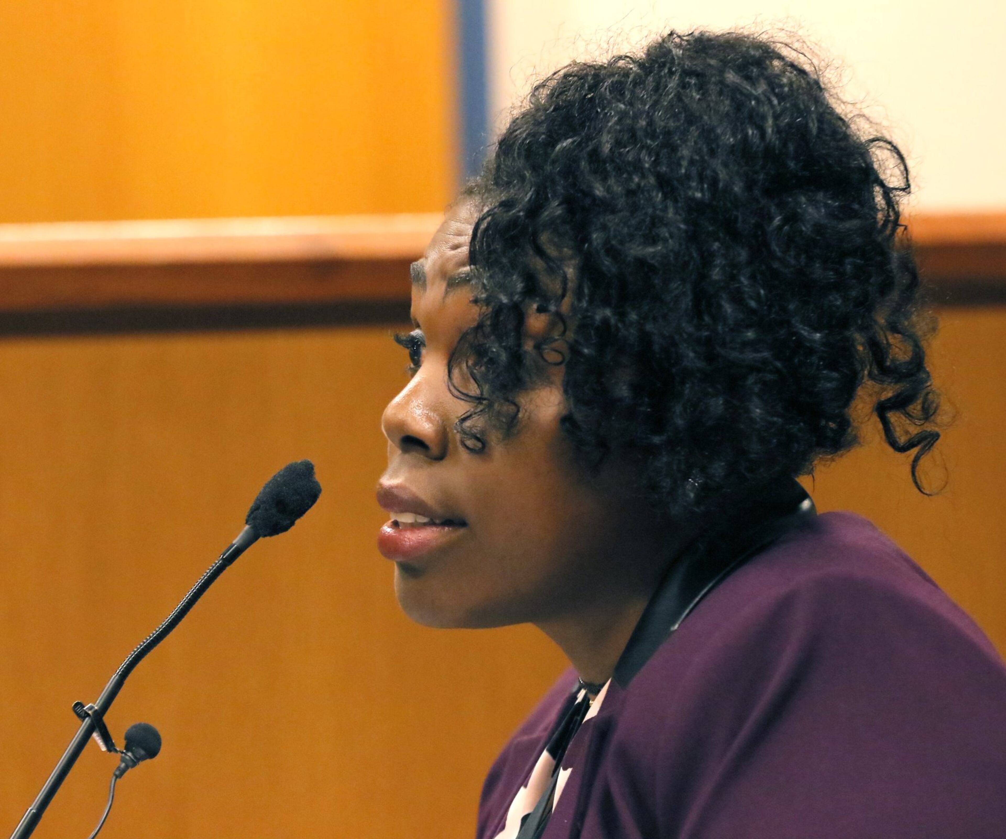 Johnna Griffin, an investigator for the Fulton County district attorney’s office, is cross-examined in the McIver case on Tuesday, Sept. 5, 2017, in Fulton County Superior Court.