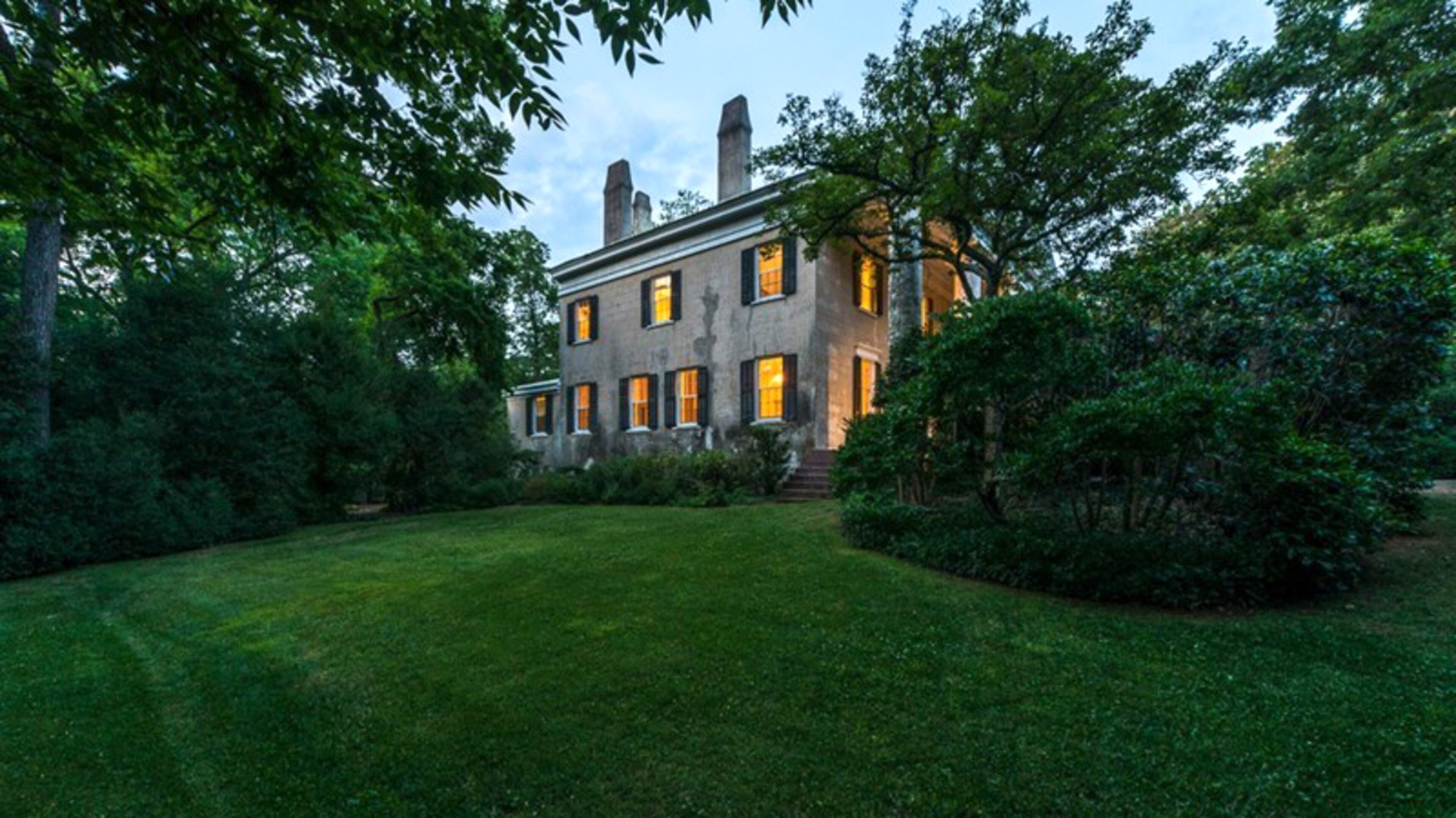 A solar energy system will be installed on the roof of Mimosa Hall, an 1841 mansion owned by Roswell.