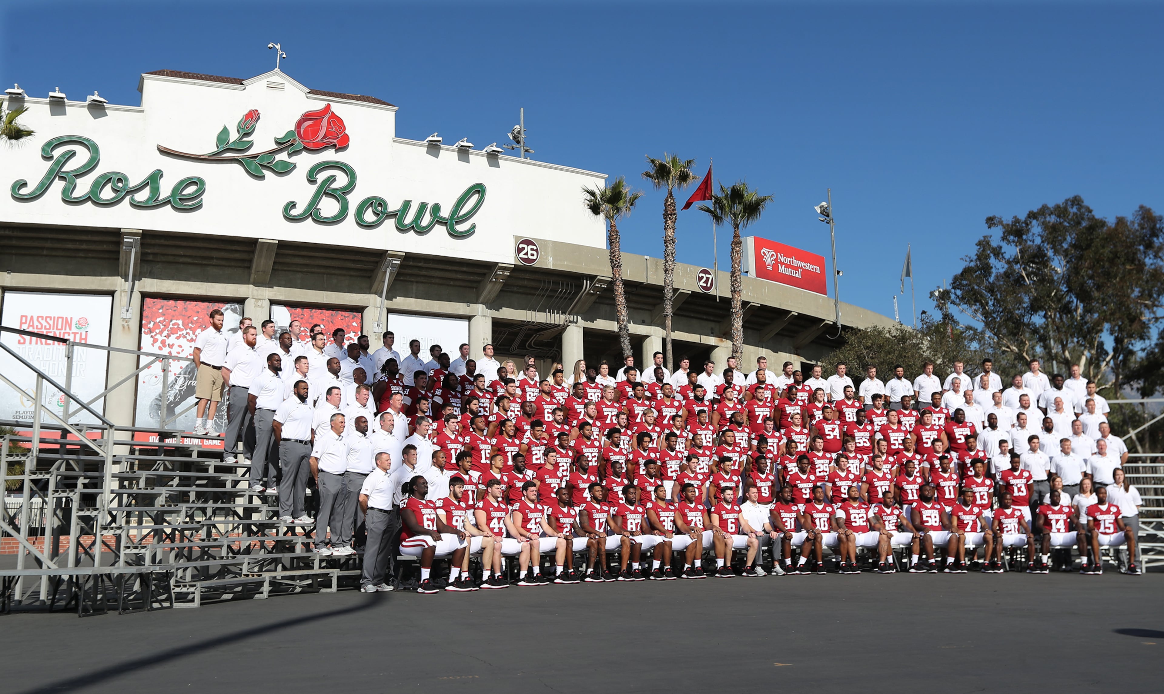 December 31, 2017 Pasadena: The Oklahoma football team gathers for the official team photo at Rose Bowl Stadium on Sunday, December 31, 2017, in Pasadena. Curtis Compton/ccompton@ajc.com