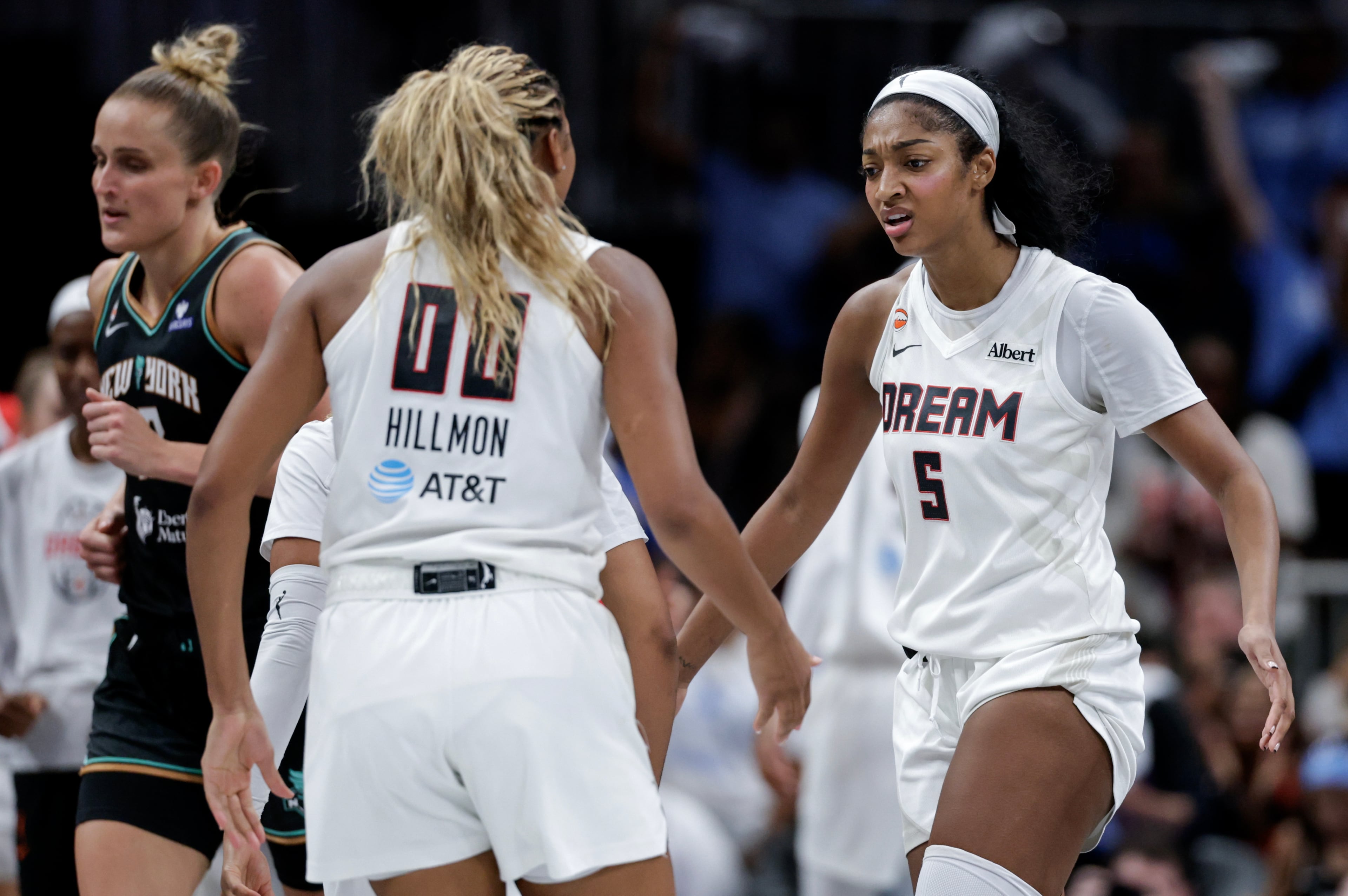 100426 Dream v Liberty WNBA GM1