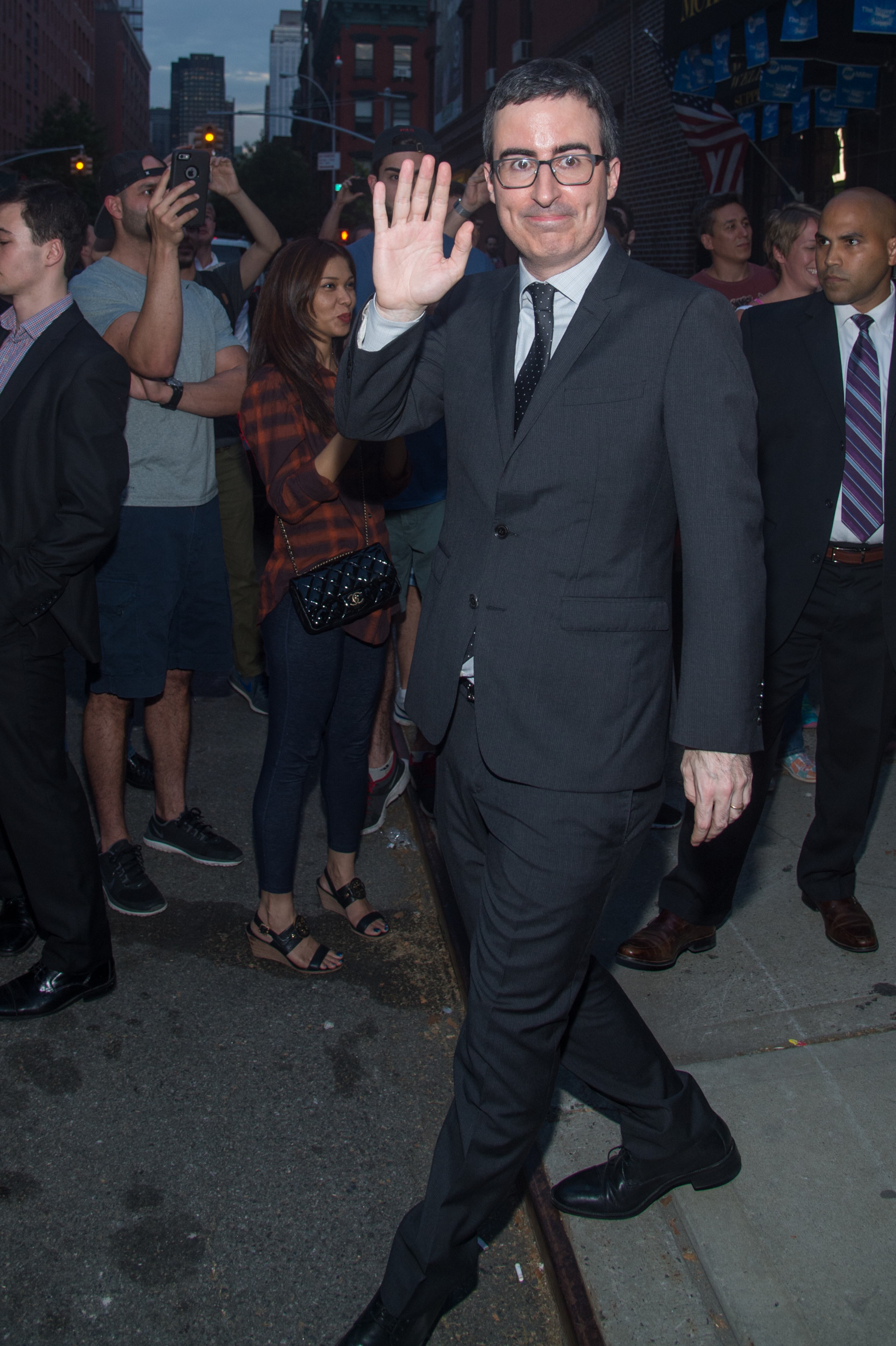 NEW YORK, NY - AUGUST 06: Comedian John Oliver attends the final "The Daily Show With Jon Stewart" on August 6, 2015 in New York City. (Photo by Mark Sagliocco/Getty Images)